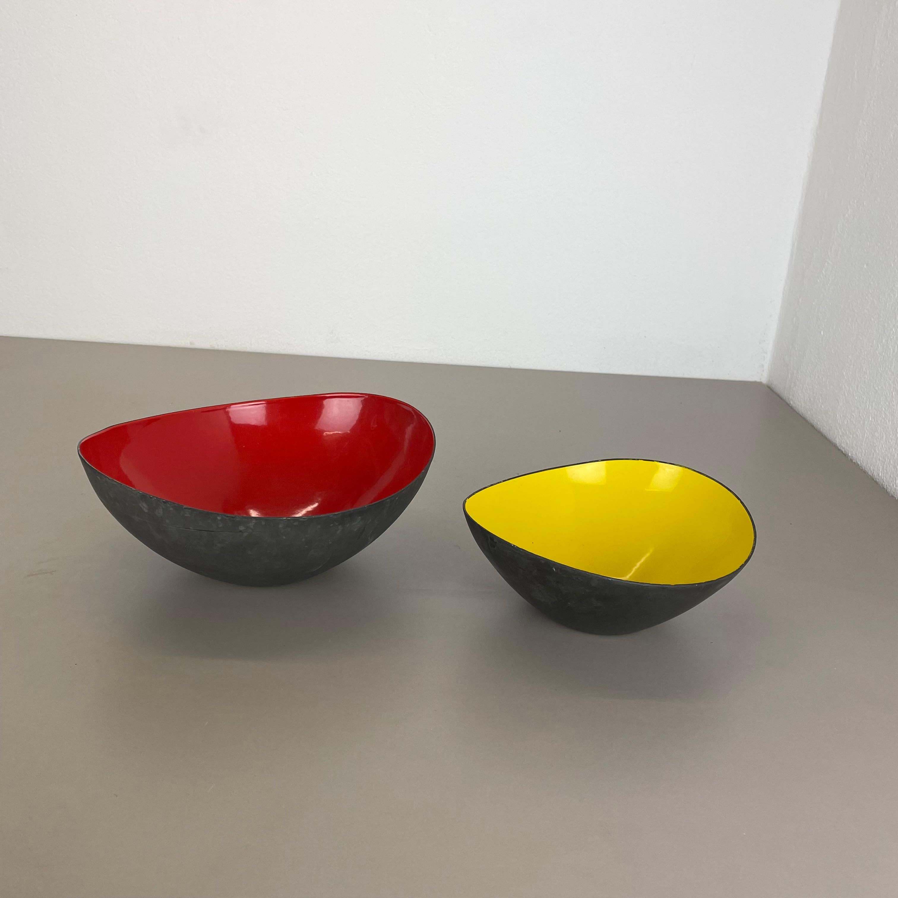 Mid-Century Modern Set of 2 Krenit metal bowls by Herbert Krenchel for Ørskov, Torben, Denmark 1950 For Sale