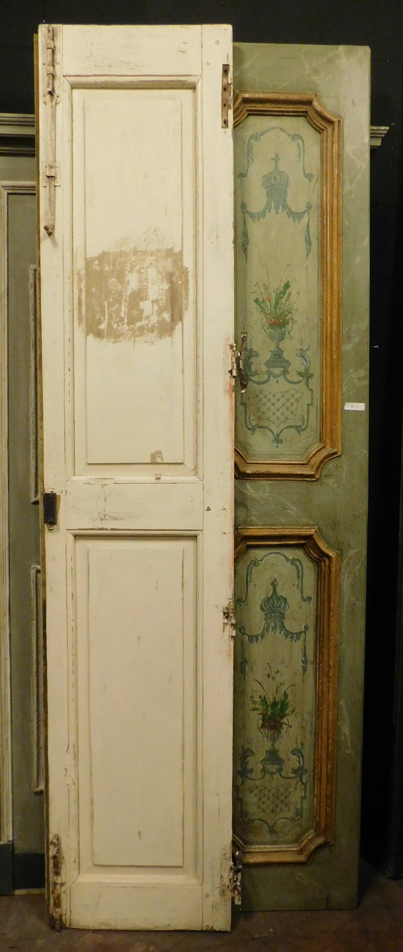 Set of 2 lacquered and painted doors, green and yellow, 18th century Rome For Sale 1