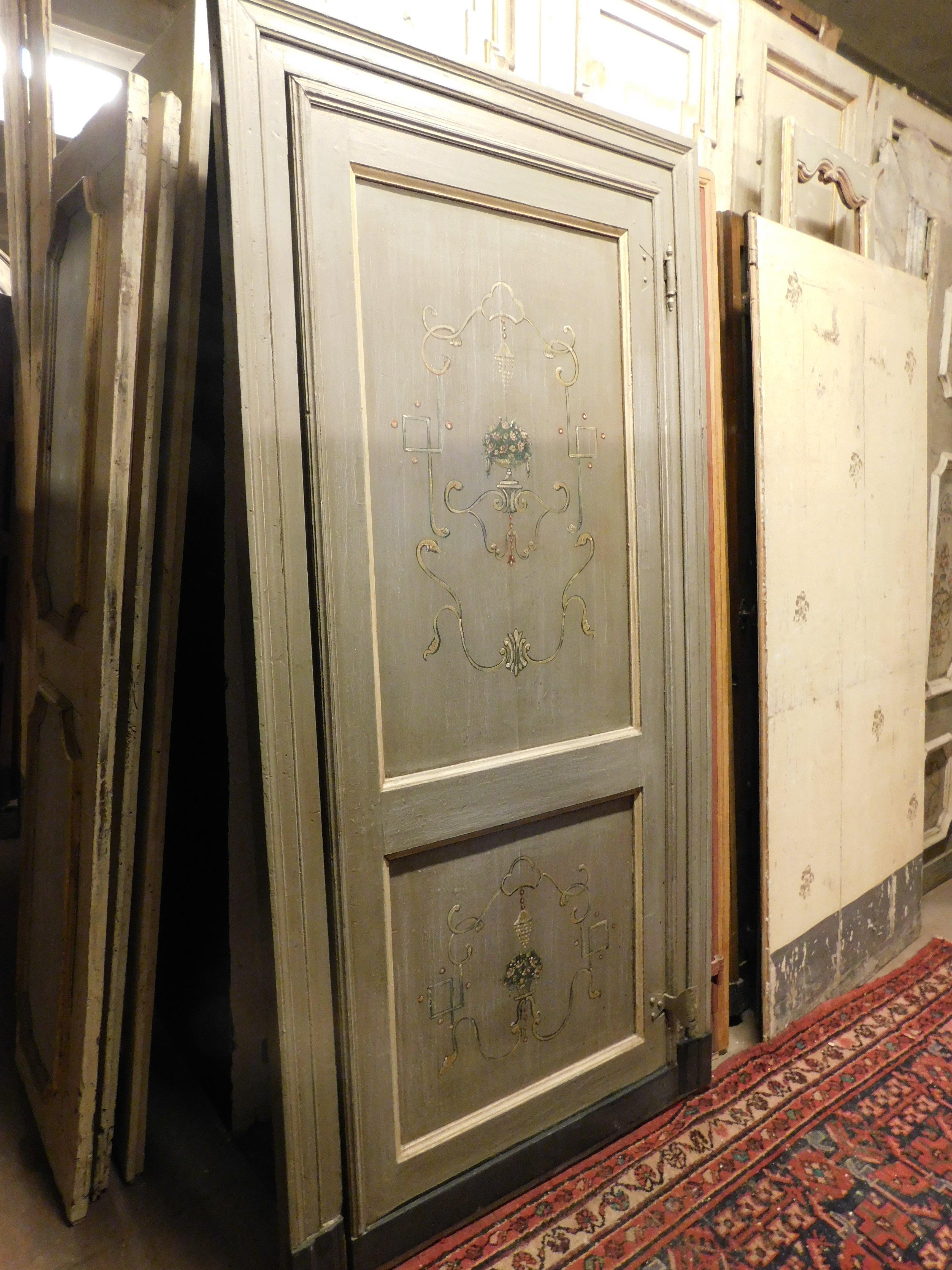juego de 2 puertas de una hoja lacadas y pintadas con marco, Italia en venta 2