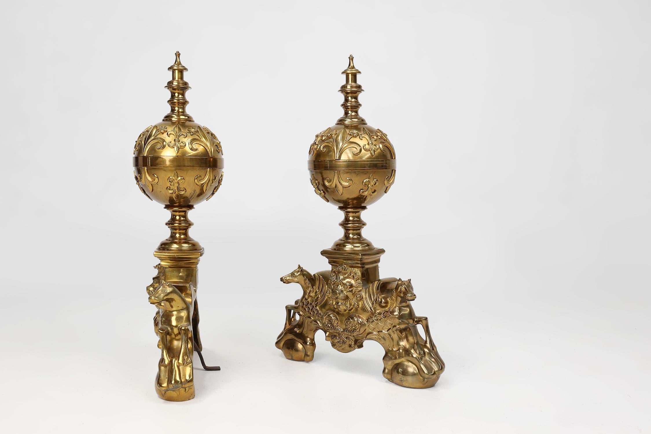 Mid-20th Century Set of 2 large 20th century Neo-classic copper firebucks, France ca. 1940 For Sale