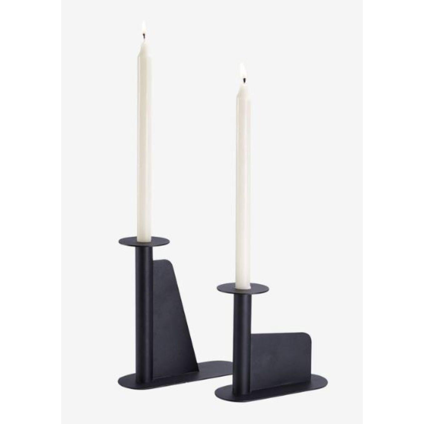 Set of 2 large and small safran candle holder by Radar
Design: Bastien Taillard
Materials: Metal.
Dimensions: D 20 x W 7 x H 18.5 cm / D 18 x W 7 x H 16 cm.

Elegant, timeless, understated. The RADAR collection allows you to take a welcome