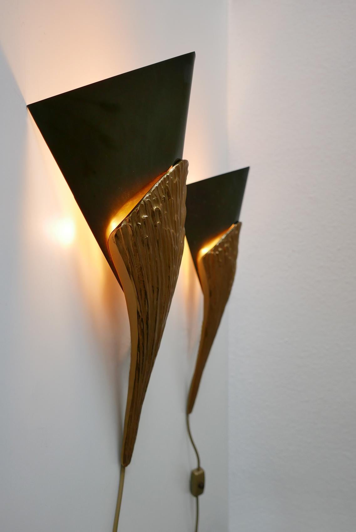 Set di 2 grandi lampade Nefertiti in bronzo di Chrystiane Charles per Charles Paris in vendita 6