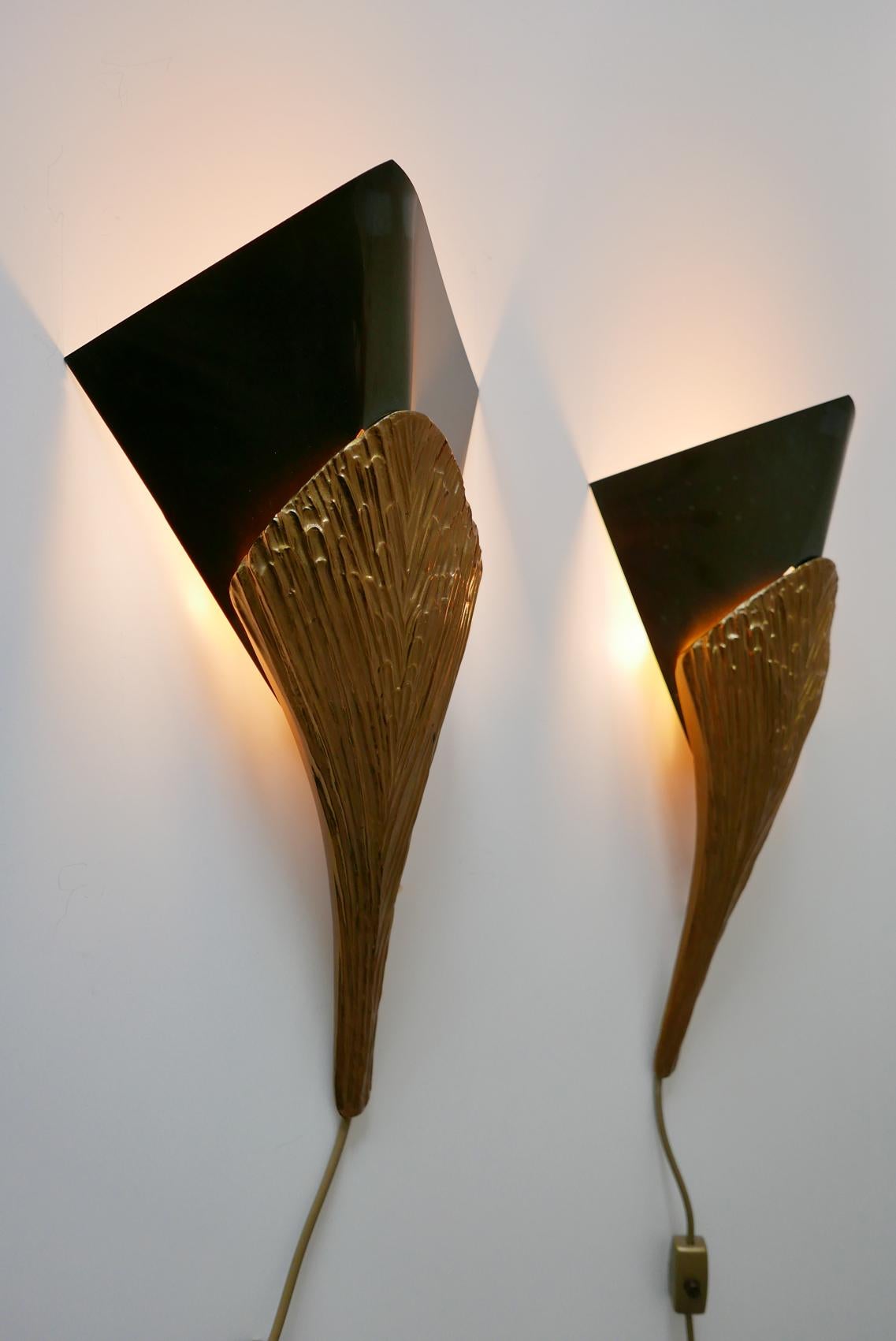 Mid-Century Modern Set of 2 Large Bronze Nefertiti Sconces by Chrystiane Charles for Charles Paris For Sale
