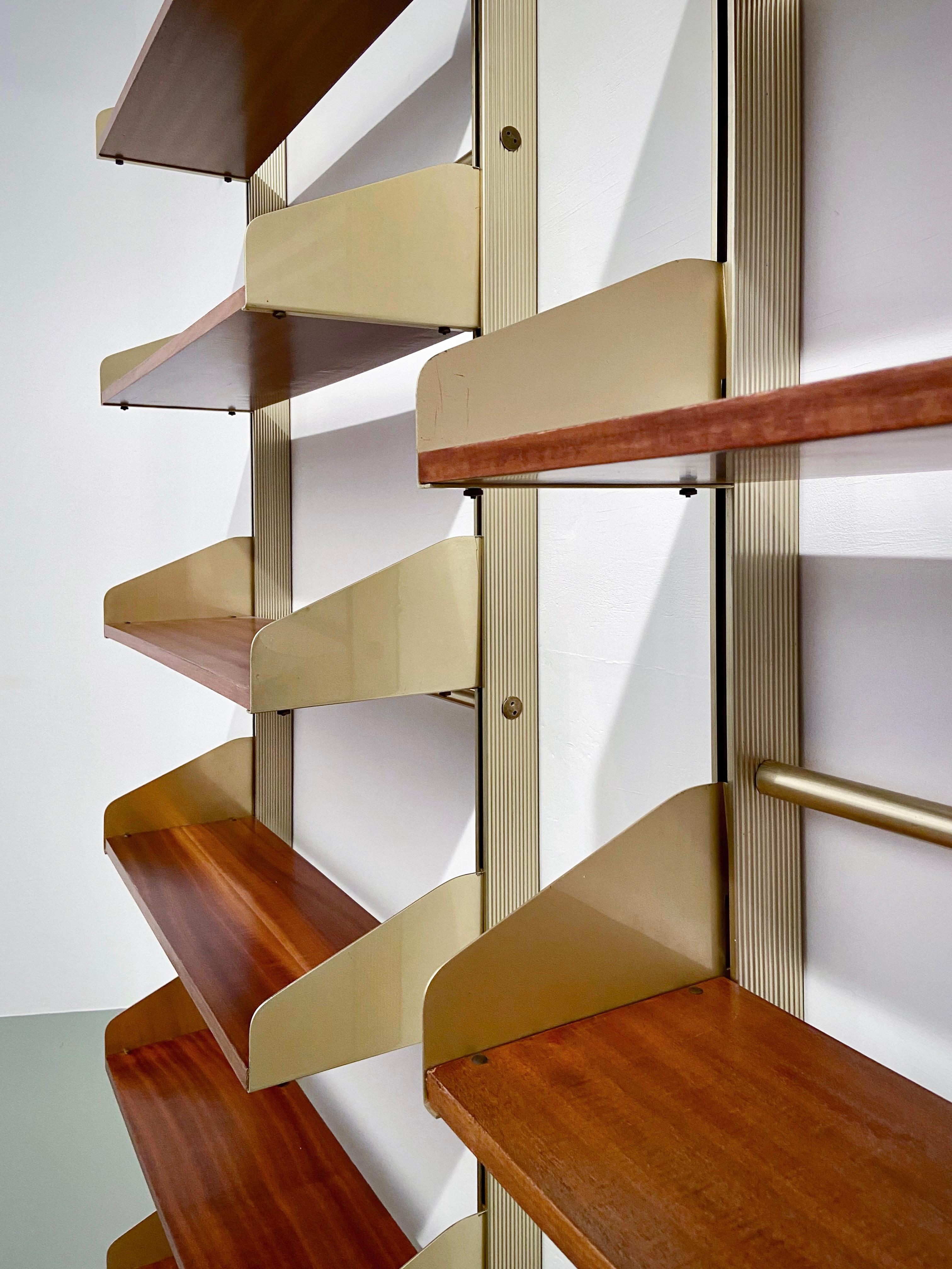 Mid-Century Modern Set of 2 Large FEAL 'S2' shelves in Brass, Aluminium and Wood, Italy, 1957