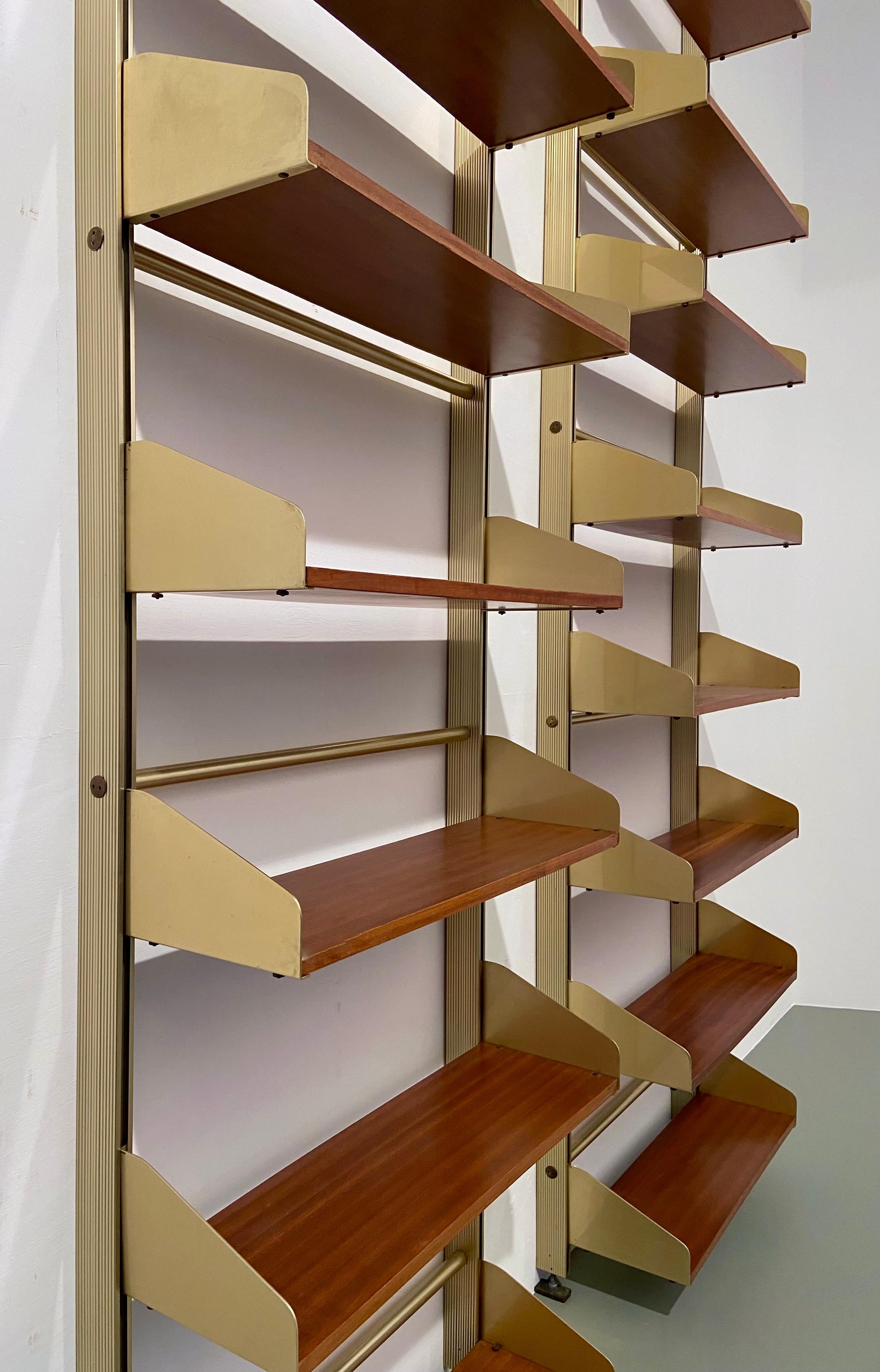 Set of 2 Large FEAL 'S2' shelves in Brass, Aluminium and Wood, Italy, 1957 In Good Condition In Amsterdam, NL