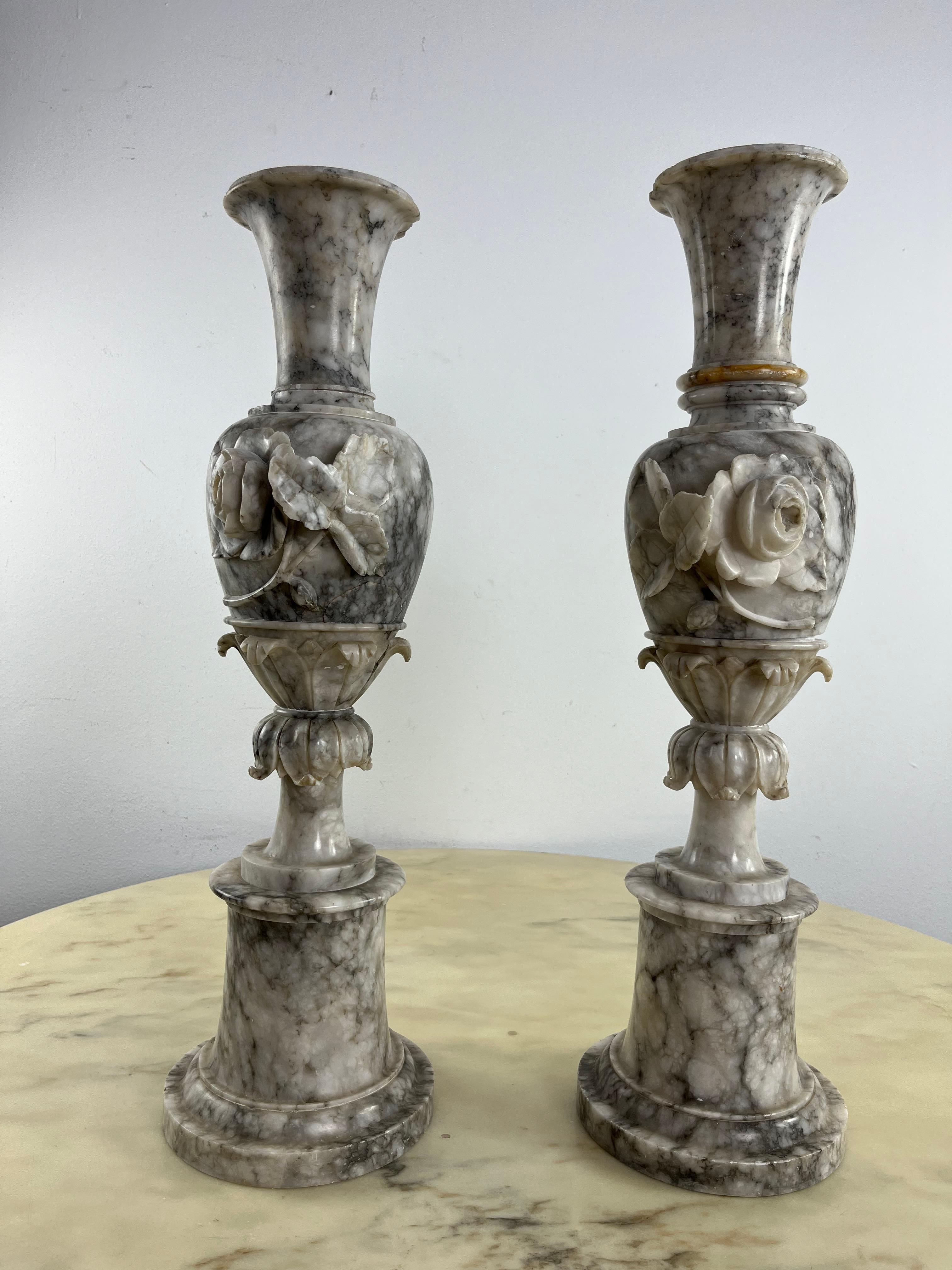 Ensemble de 2 grands vases italiens en albâtre du milieu des années 1930 en vente 2