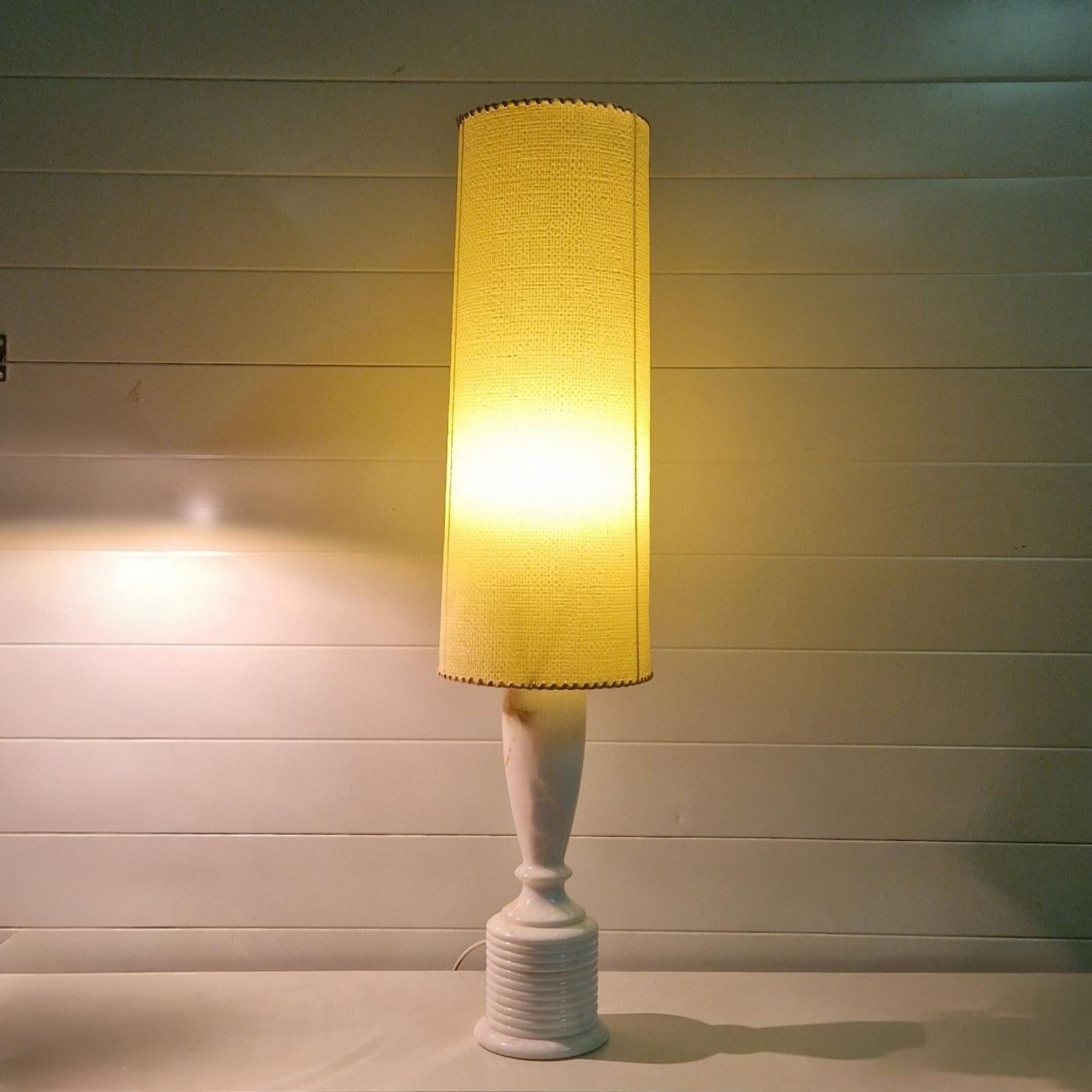 Ensemble de 2 grandes lampes de table en marbre, Italie, années 1960 en vente 3