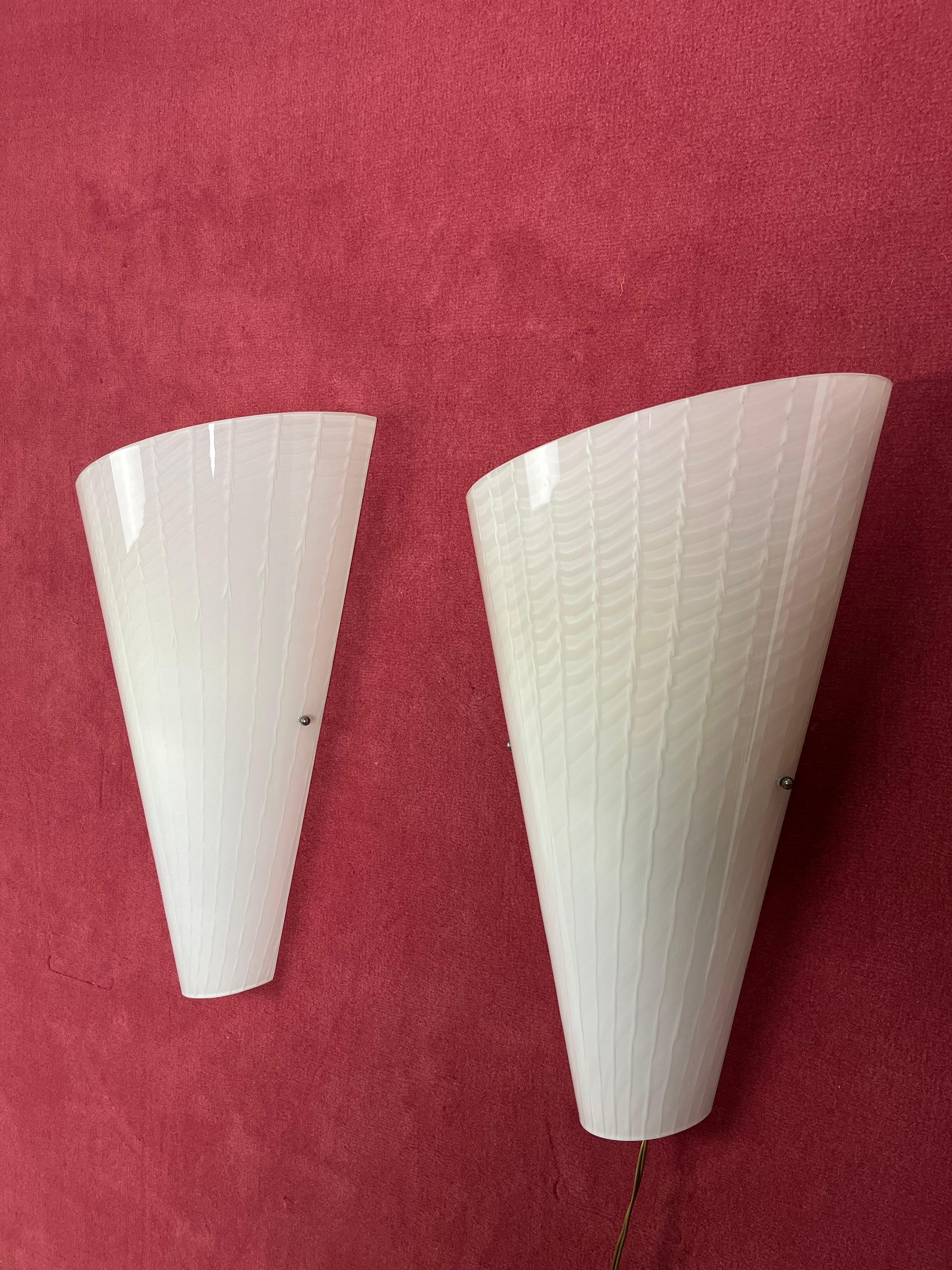 Juego de 2 grandes lámparas de pared de cristal de Murano, años 80 en venta 2