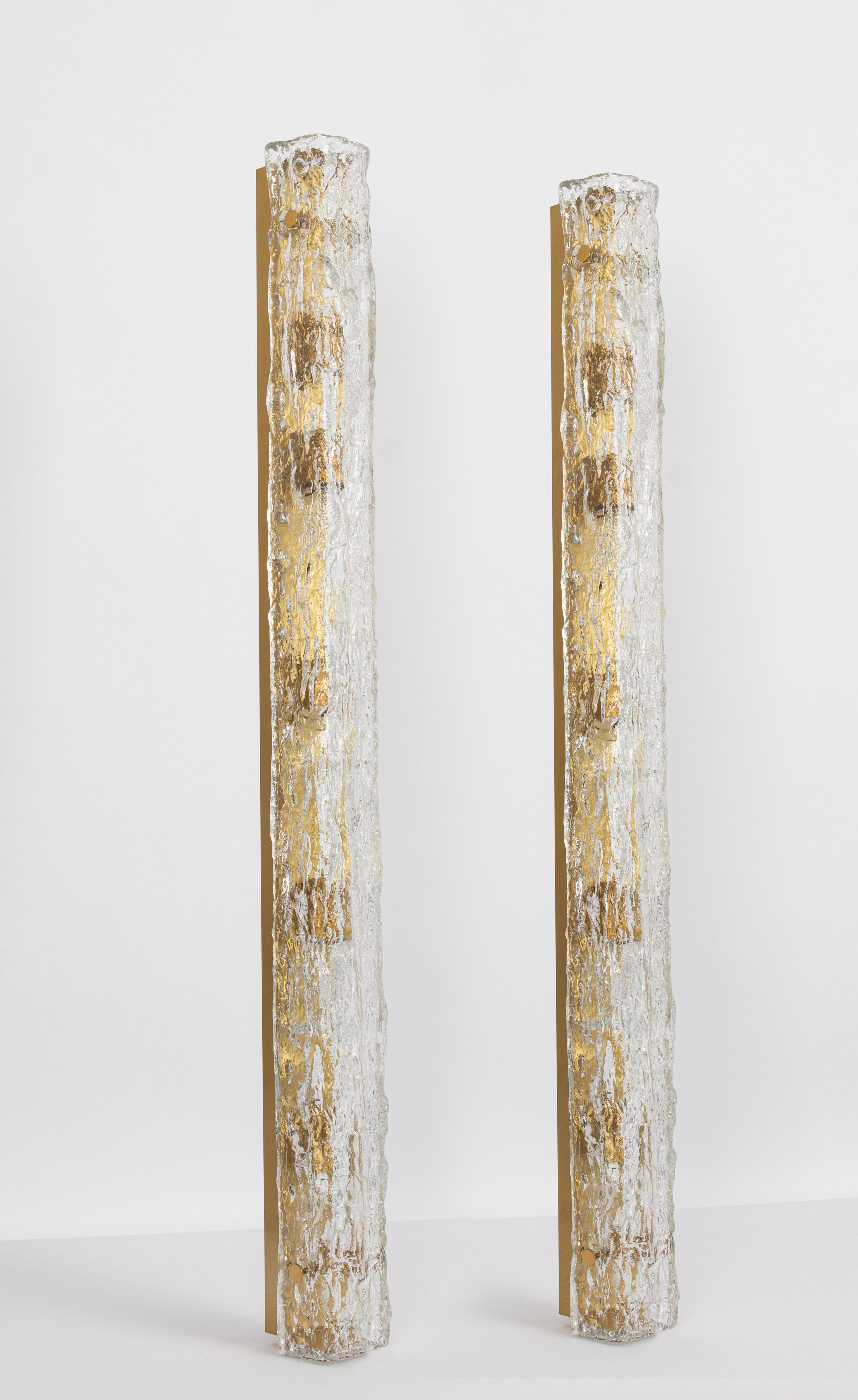 Gorgeous set of 2 Murano glass sconces by Kaiser Leuchten, Germany, circa 1970s.

Heavy quality and in very good condition. Cleaned, well-wired and ready to use.

Each fixture requires Five E14 small bulbs with 40W max each.
Light bulbs are not