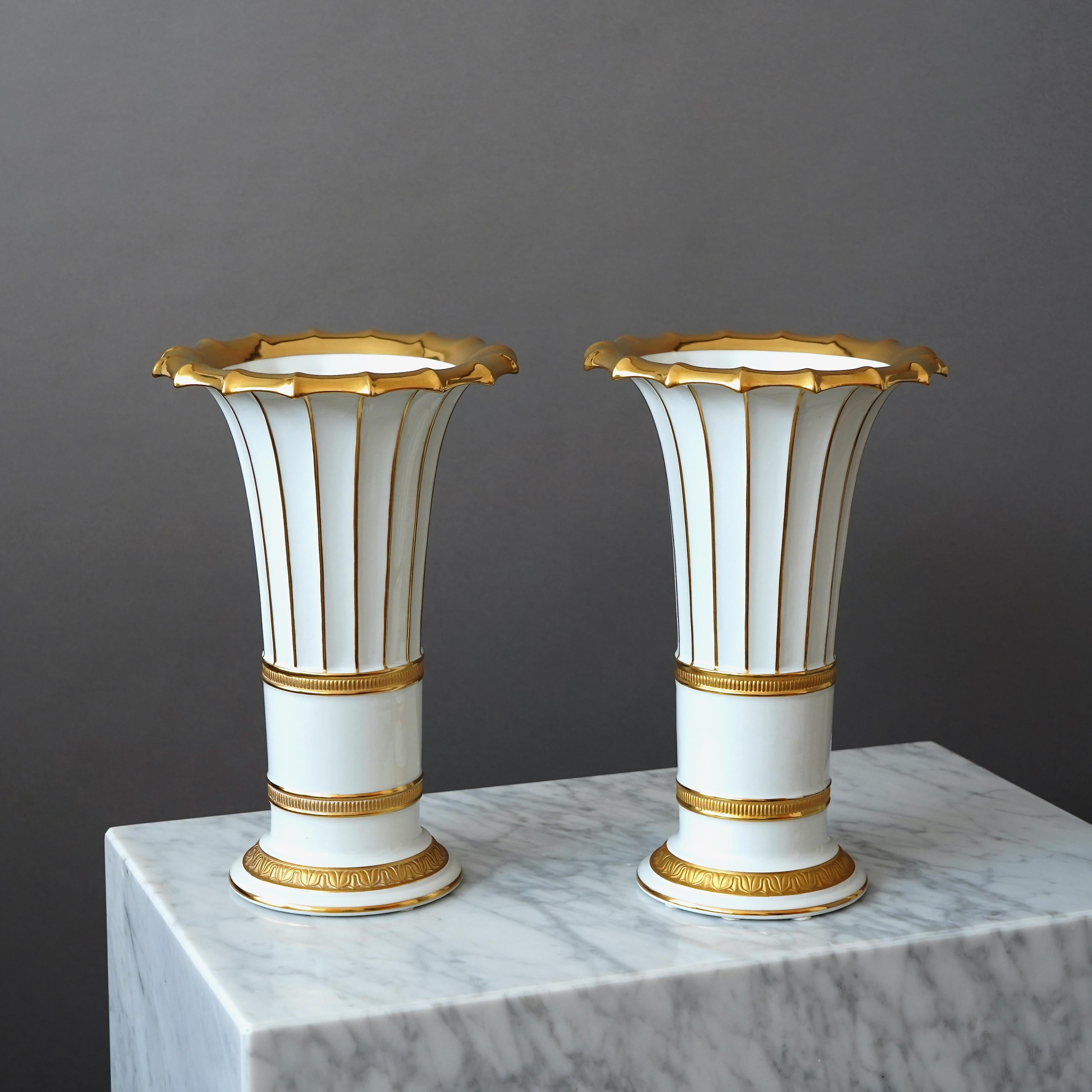 Set of 2 Large Royal Copenhagen Vases. Gustav Friedrich Hetsch, Denmark, 1957. For Sale 3