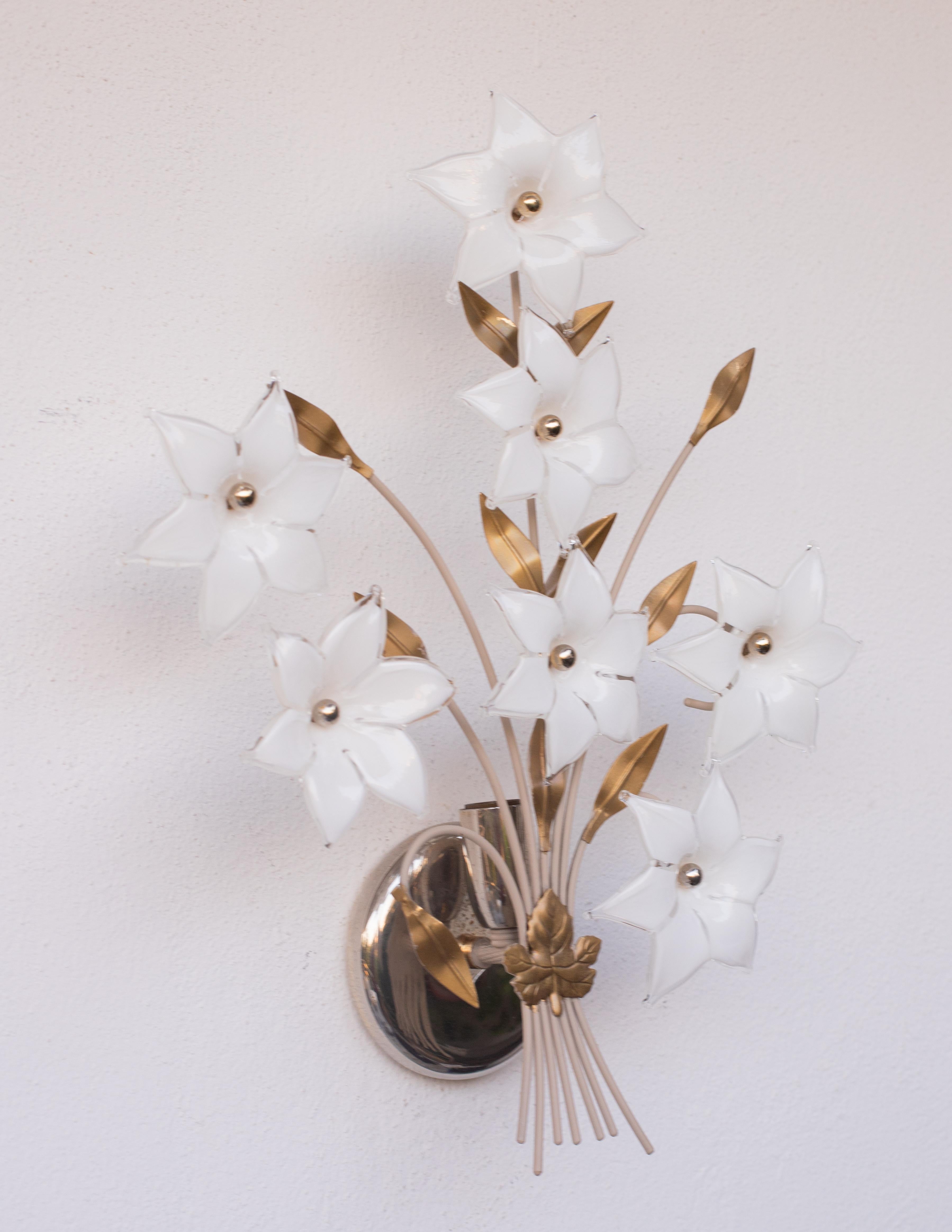 Set of 2 Large Size Murano Wall Light White Flowers, 1970s 6