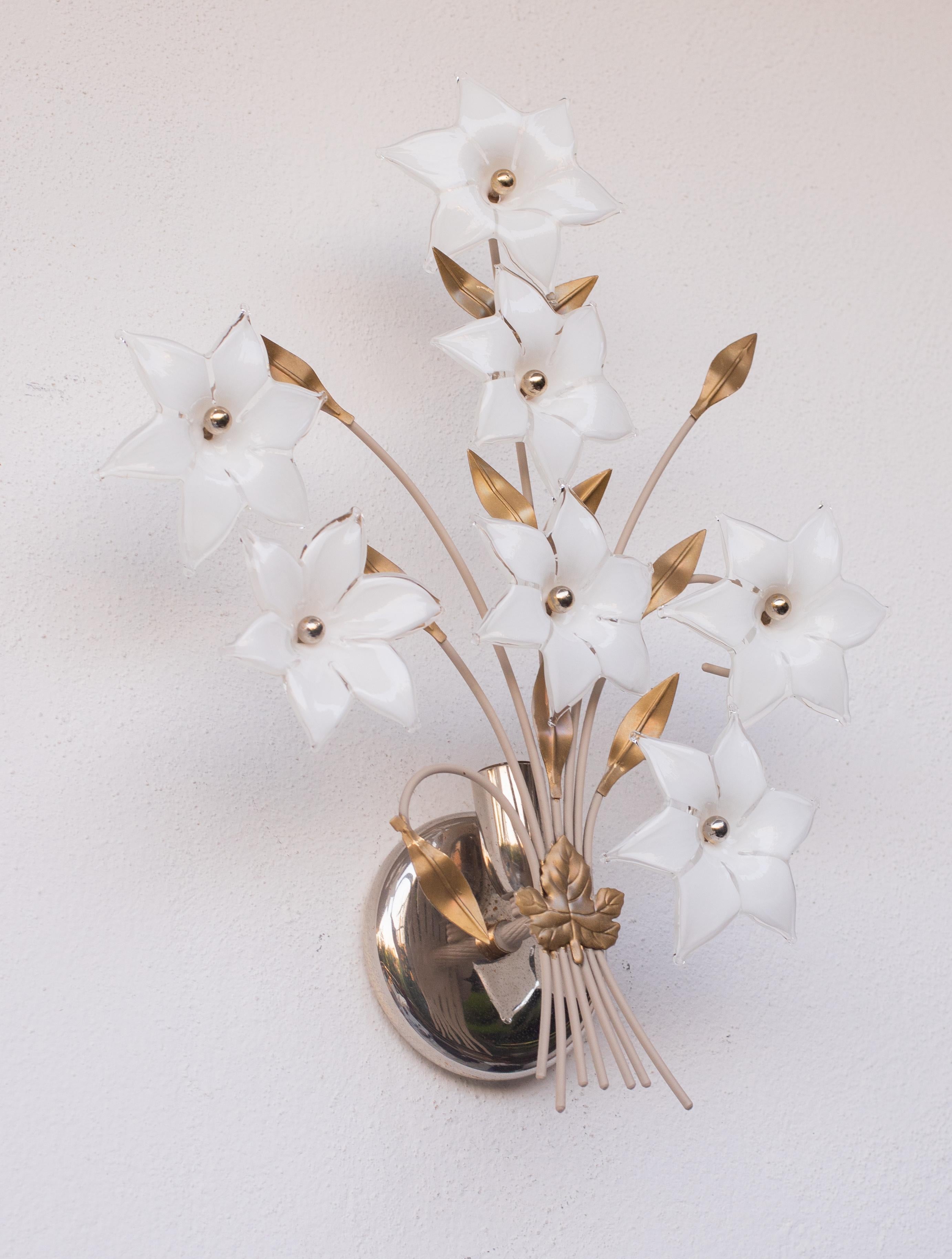 Set of 2 Large Size Murano Wall Light White Flowers, 1970s 7