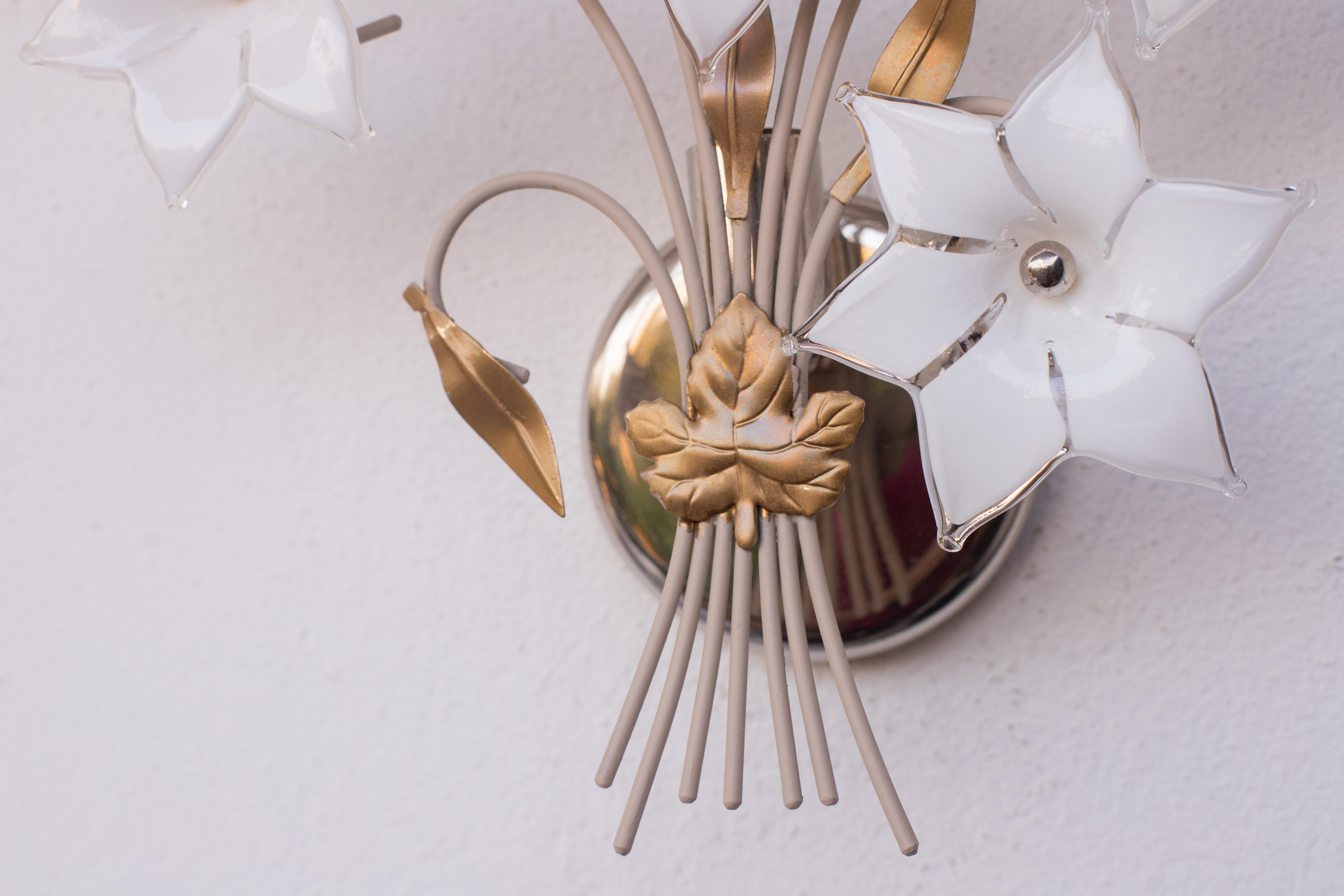 Set of 2 Large Size Murano Wall Light White Flowers, 1970s 4