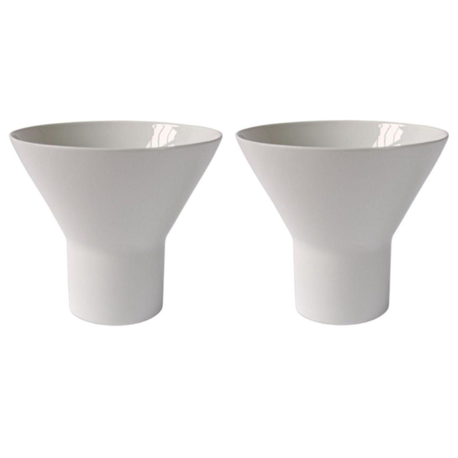 Set of 2 large white Ceramic KYO Vases by Mazo Design
Dimensions: D 29 x H 26 cm
Materials: Glazed Ceramic.

Both functional and sculptural, the new collection from mazo is very Scandinavian and Japanese at the same time. The series consists of