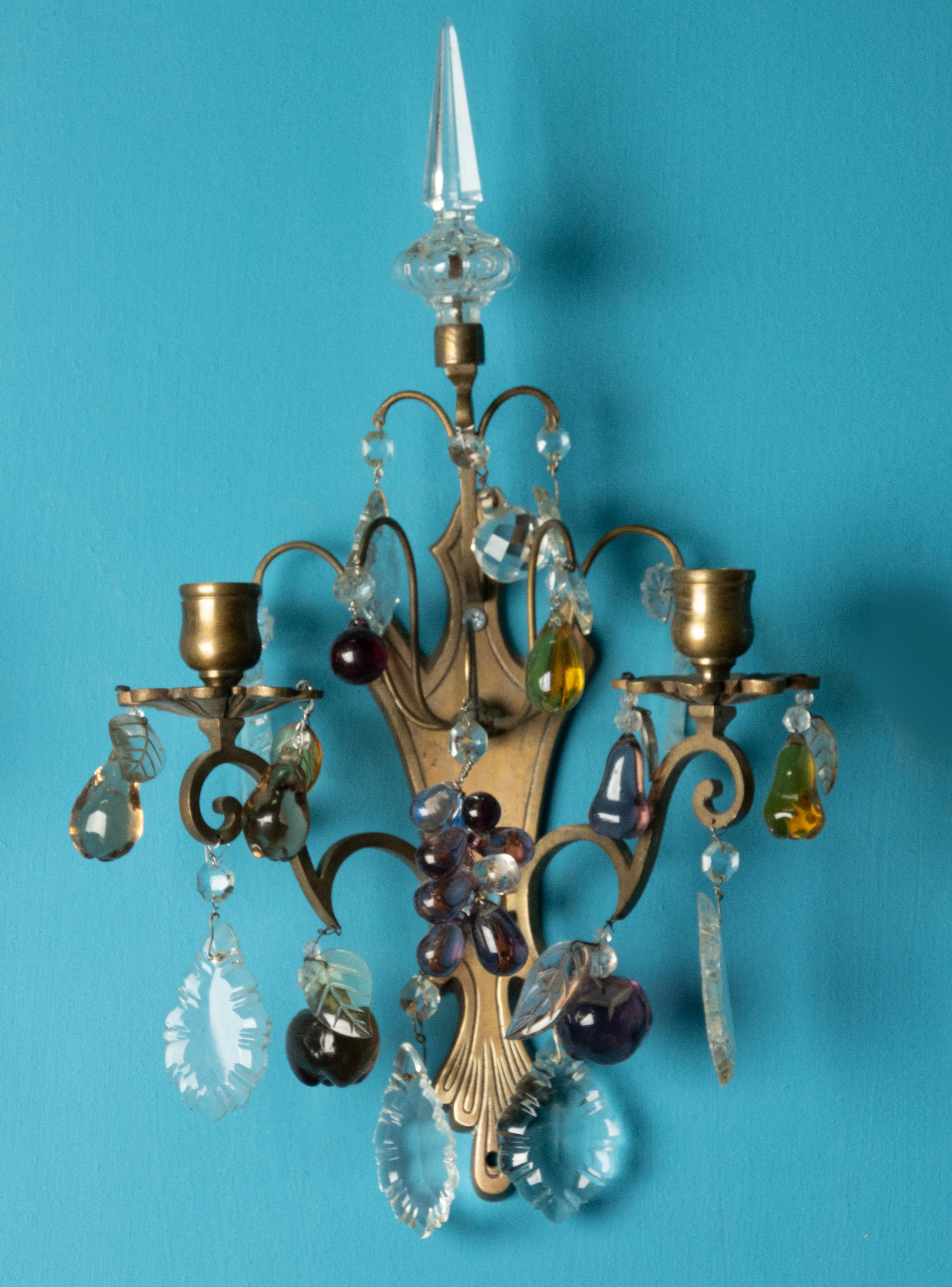 Juego de 2 Velas de Pared de Finales del Siglo XIX - Latón con Gotas de Fruta de Cristal en Bueno estado para la venta en Casteren, Noord-Brabant