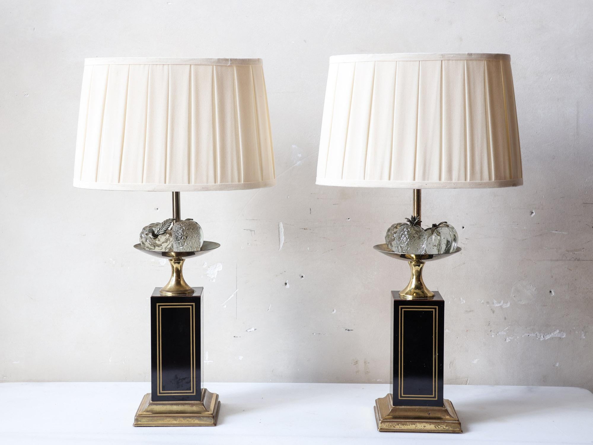 Ensemble de 2 lampes de table ou de bureau Le Dauphin Fruit en vente 3