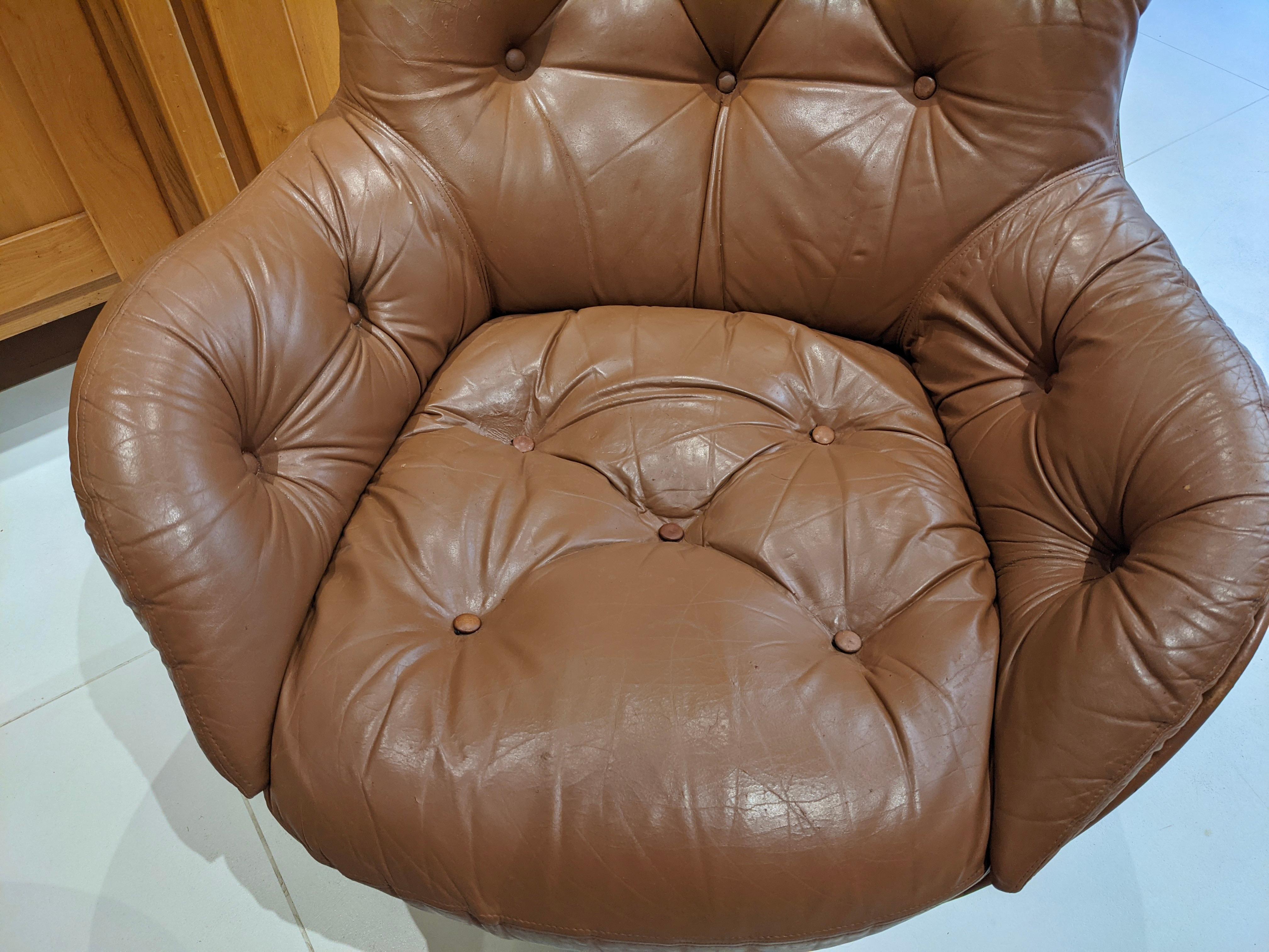 Ensemble de 2 fauteuils en cuir de Michel Cadestin Bon état à lyon, FR