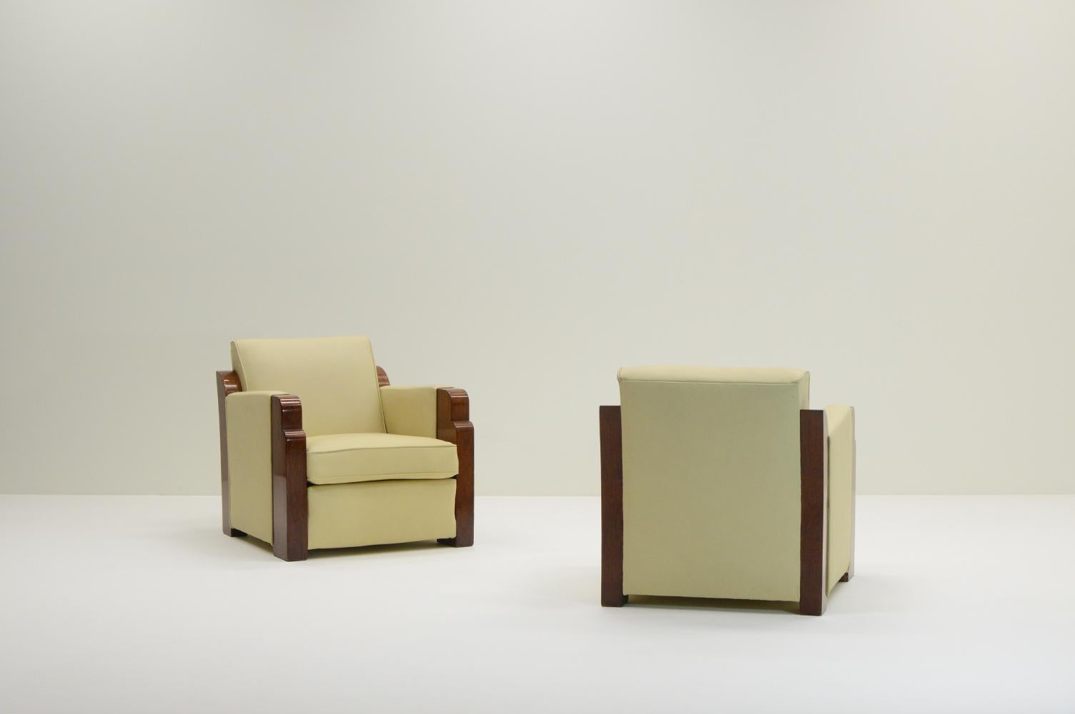 Francese Set di 2 sedie da club Art Deco in pelle, Francia anni '30. in vendita