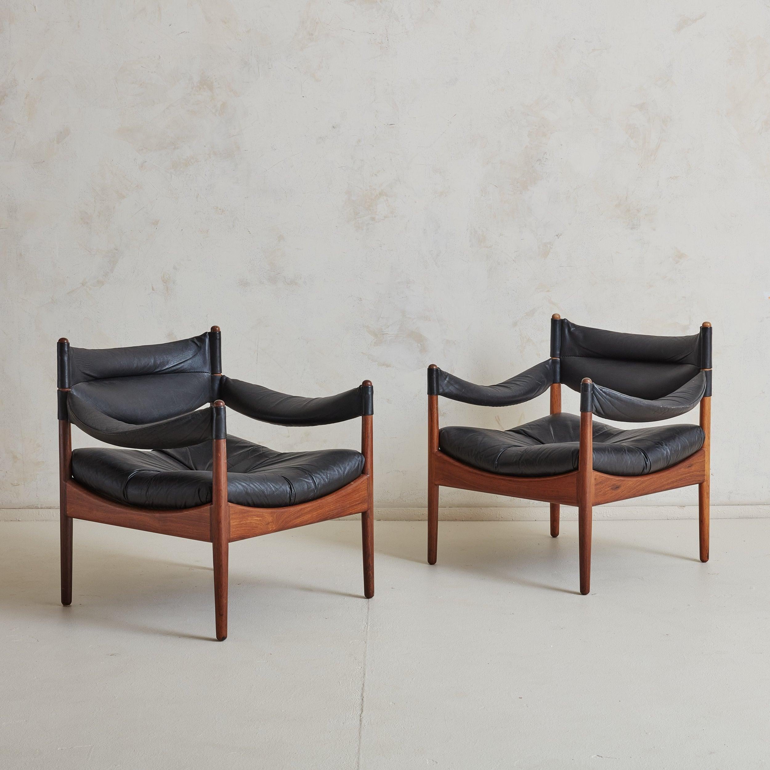 Danish Set of 2 Leather Chairs with Table by Kristian Vedel for Willadsen Møbelfabrik For Sale