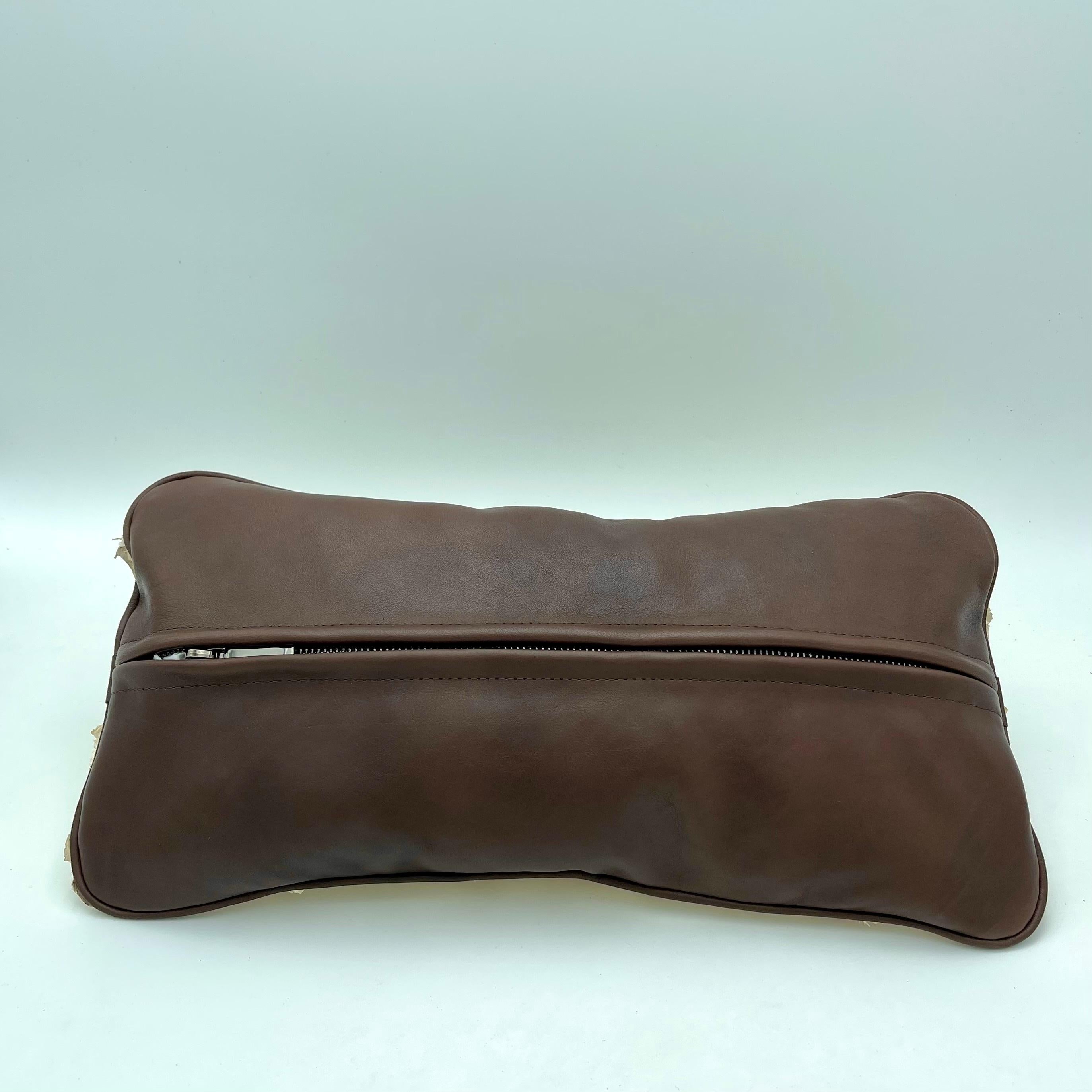 Modern Set of 2 Leather Cushion, Exclusive  Fish Leather Off-White For Sale