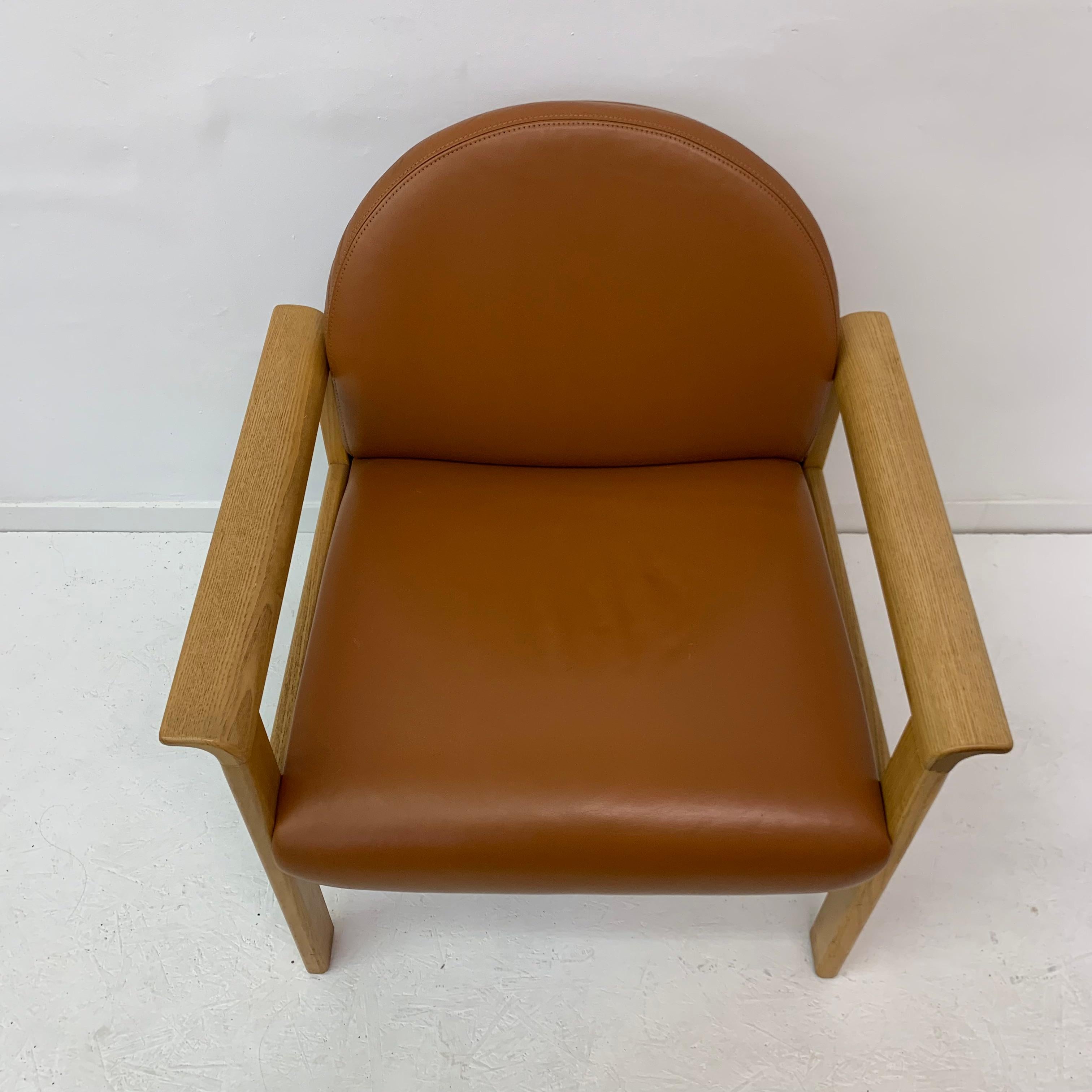 Ensemble de 2 fauteuils de salon en cuir, années 1970 en vente 10