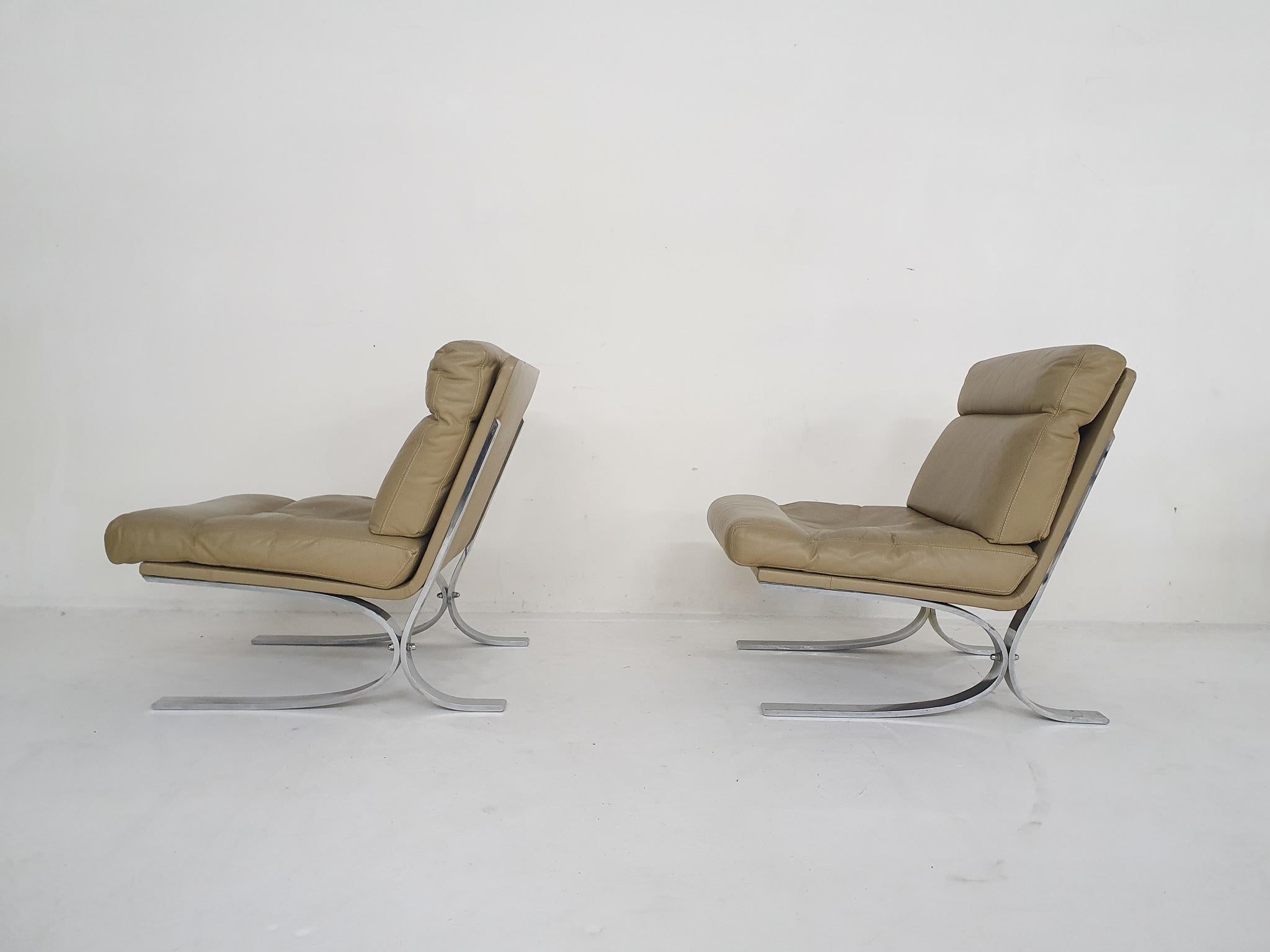 Late 20th Century Set of 2 leather Lounge Chairs Attributed to Paul Tuttle for Strässle, 1970s For Sale