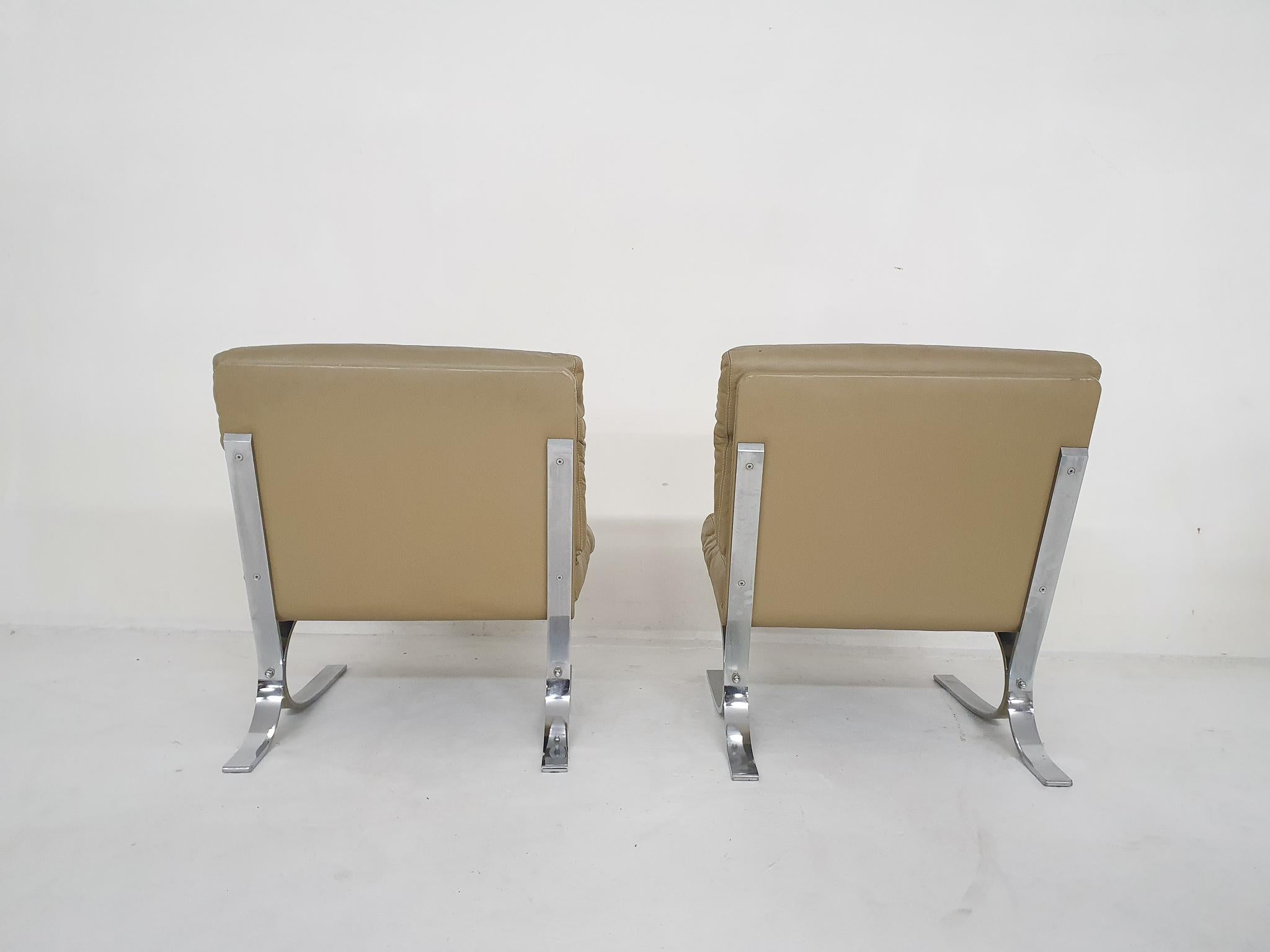 Metal Set of 2 leather Lounge Chairs Attributed to Paul Tuttle for Strässle, 1970s For Sale