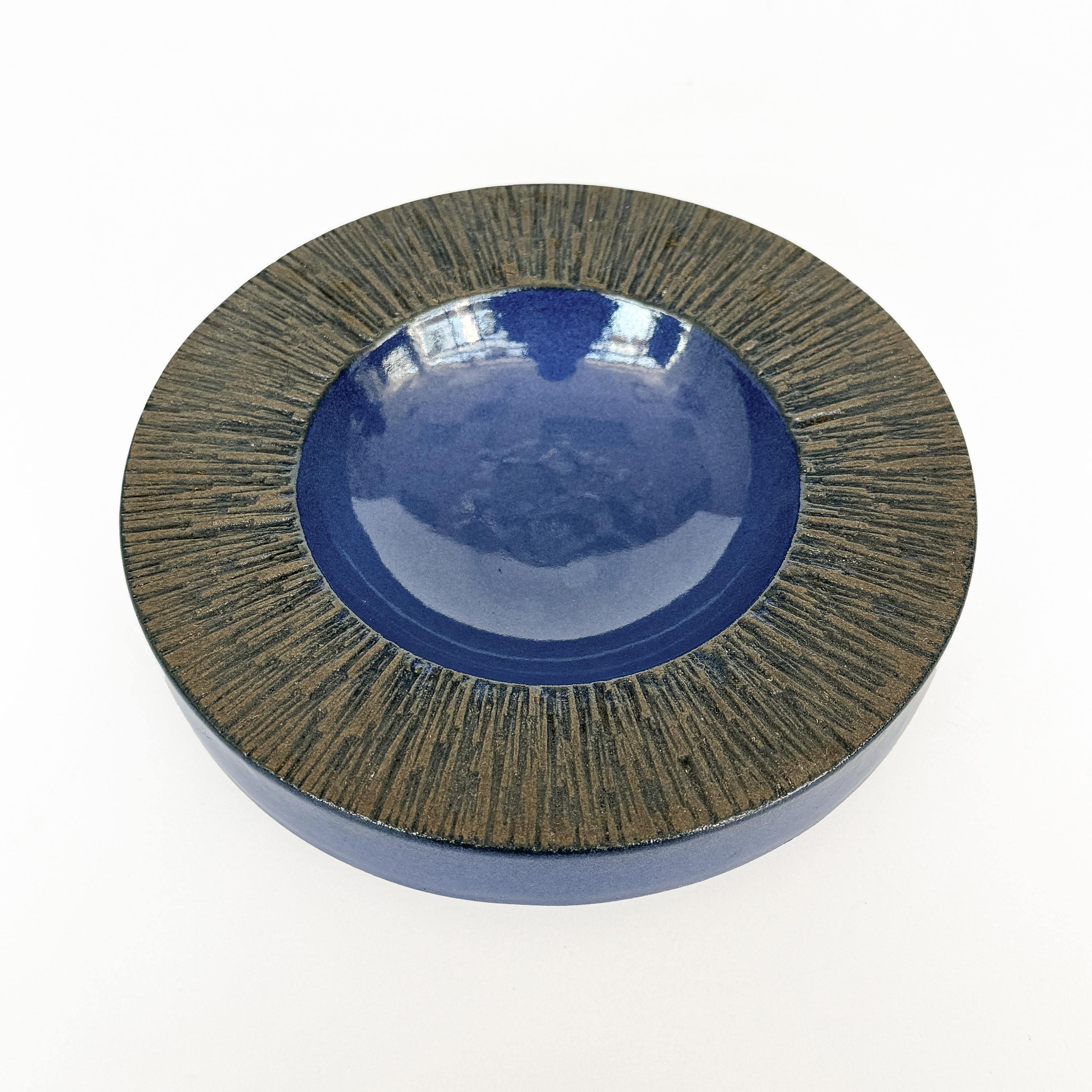 Set of 2 Lee Rosen Cerulean Blue Ceramic Low Bowl for Design Technics For Sale 3