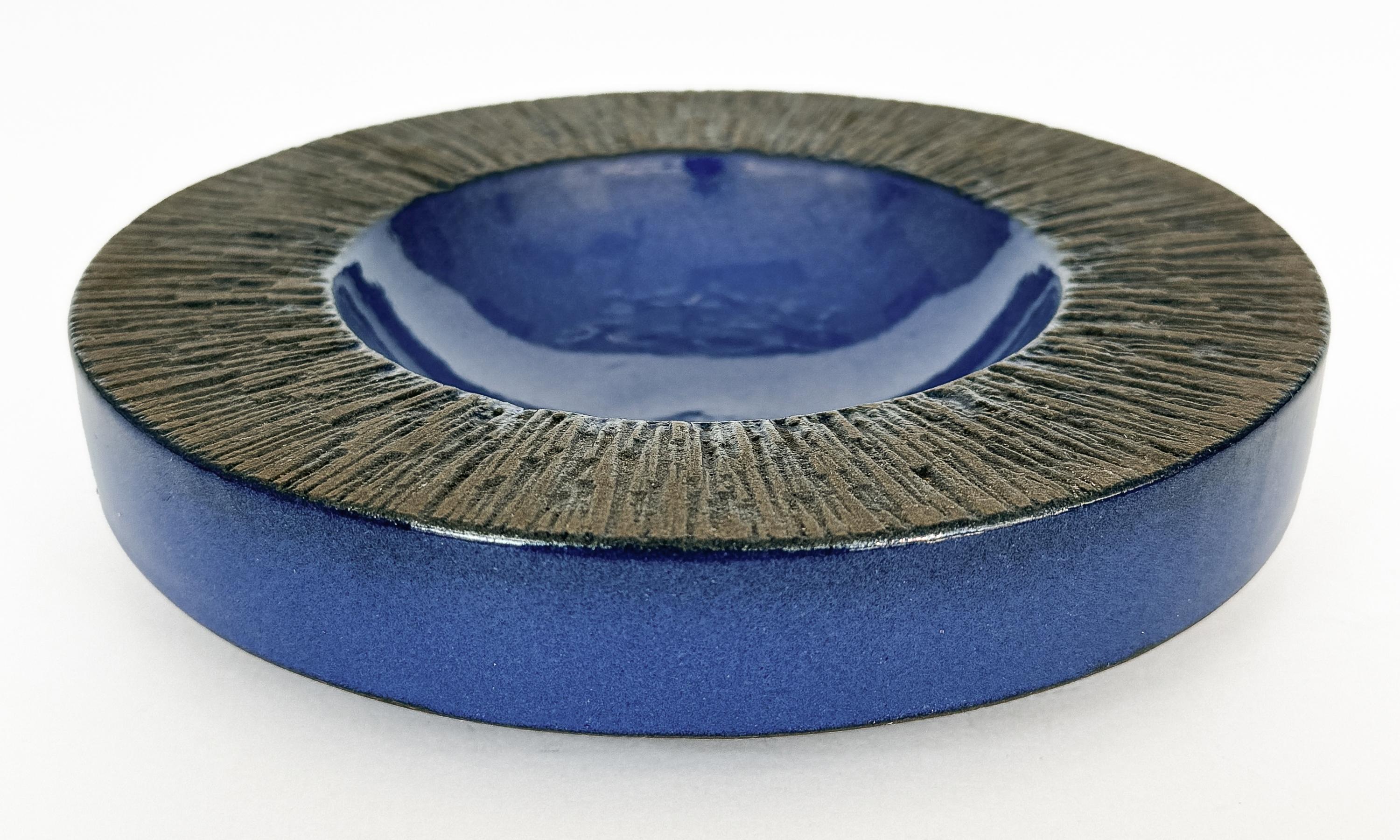 Set of 2 Lee Rosen Cerulean Blue Ceramic Low Bowl for Design Technics For Sale 4