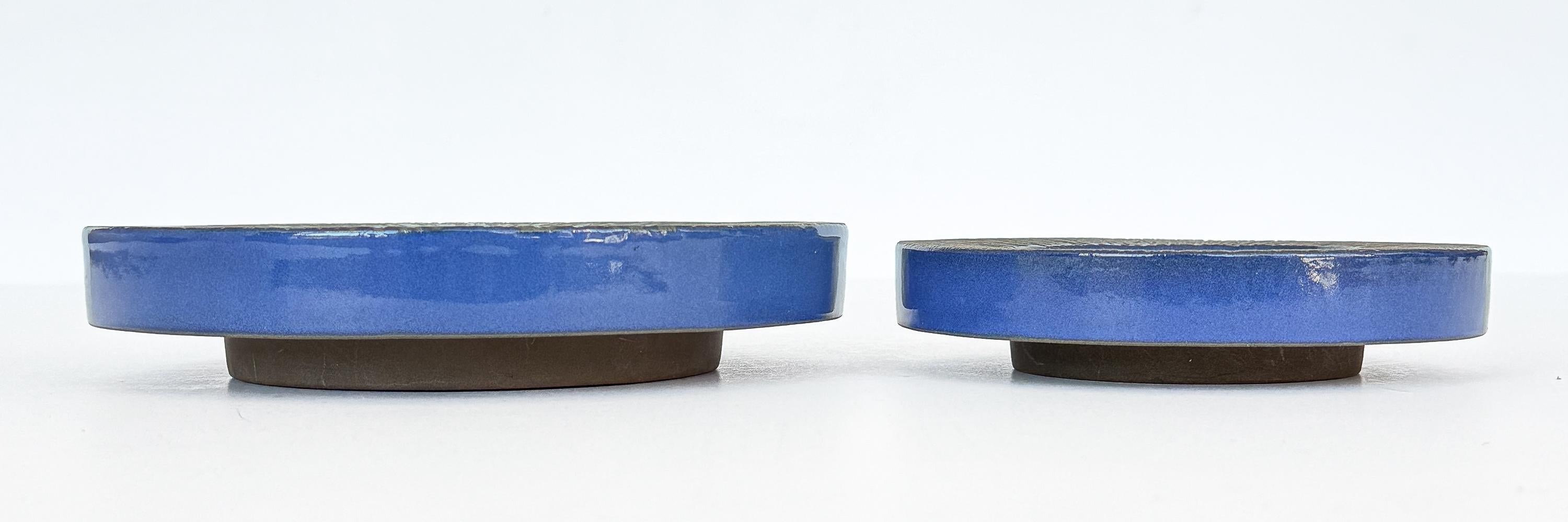 Set of 2 Lee Rosen Cerulean Blue Ceramic Low Bowl for Design Technics For Sale 7