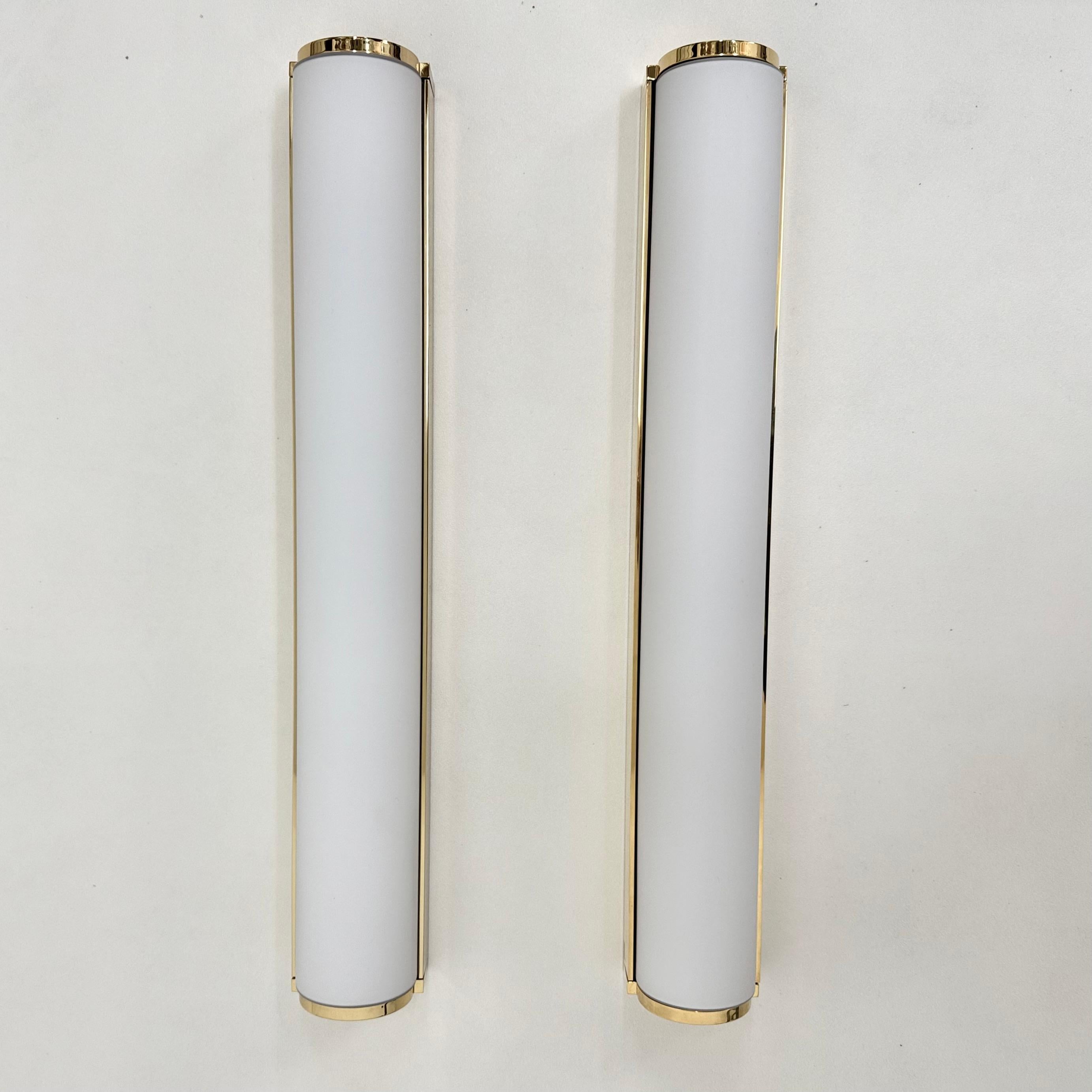 2er Set Limburg Glashütte Wandlampen Wandleuchter , 1970er Jahre Opalglas mit Messing im Angebot 5