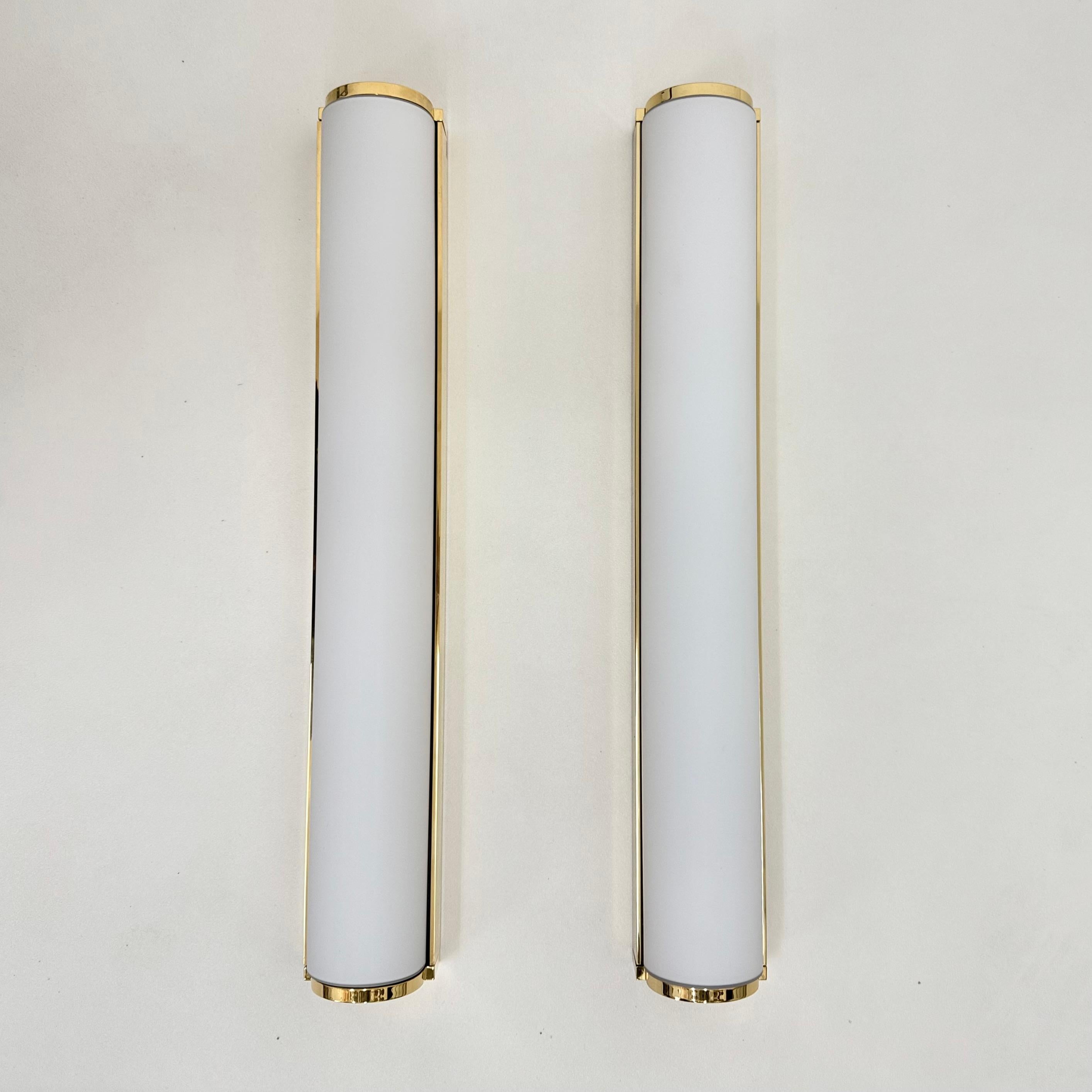2er Set Limburg Glashütte Wandlampen Wandleuchter , 1970er Jahre Opalglas mit Messing im Angebot 7