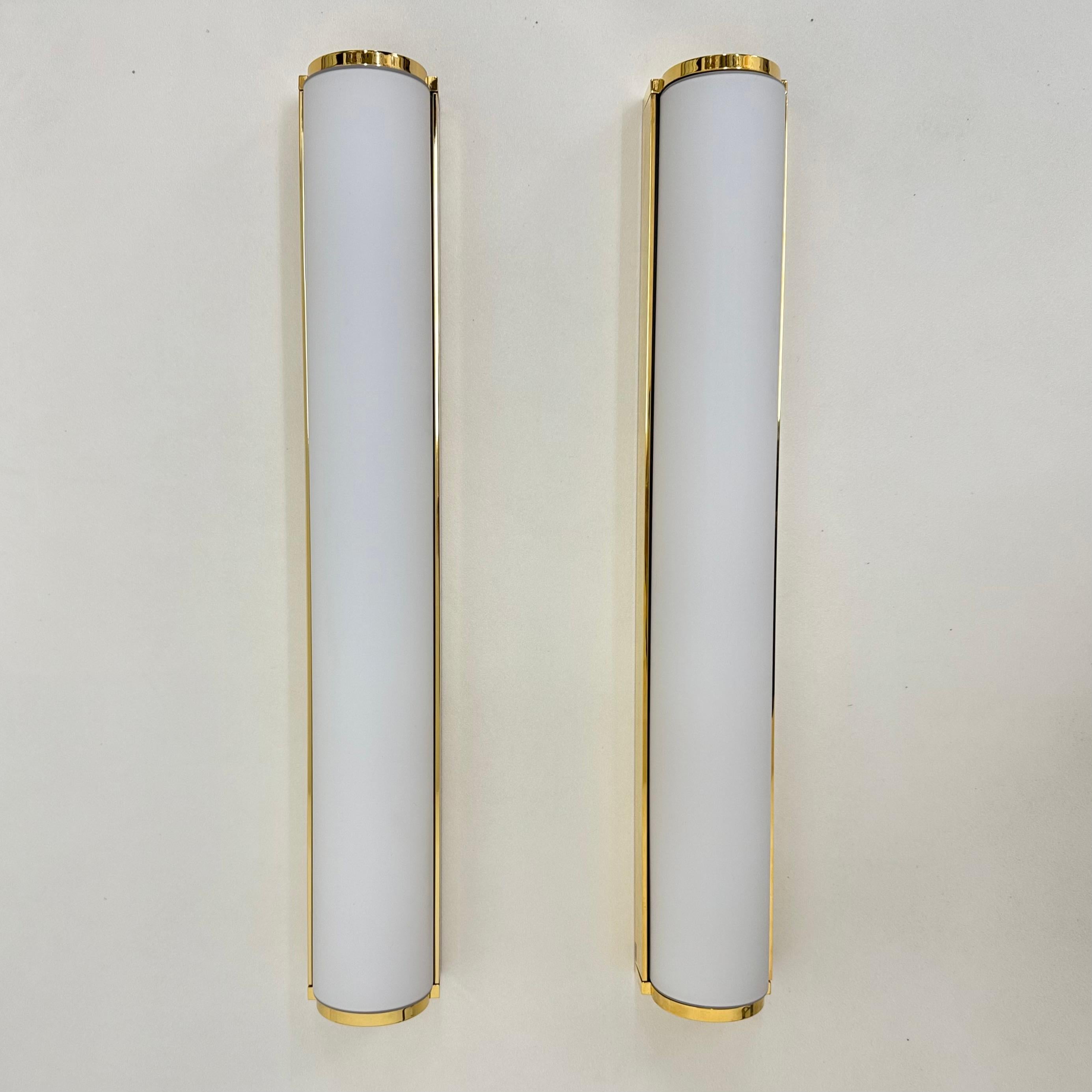 2er Set Limburg Glashütte Wandlampen Wandleuchter , 1970er Jahre Opalglas mit Messing im Angebot 9