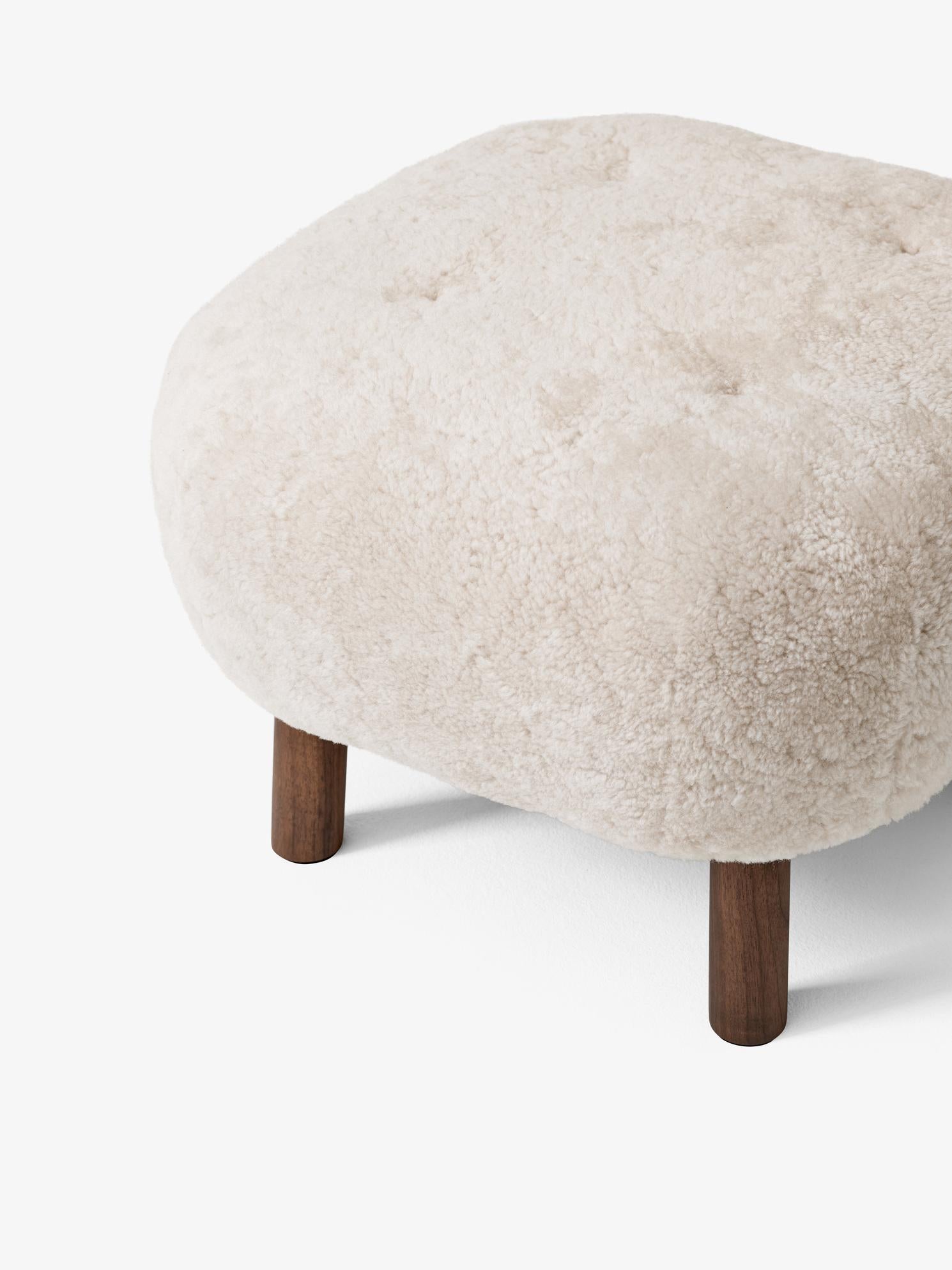 Danish Set of 2 Little Petra & Pouf, Sheepskin M/Walnut by Viggo Boesen for &Tradition For Sale