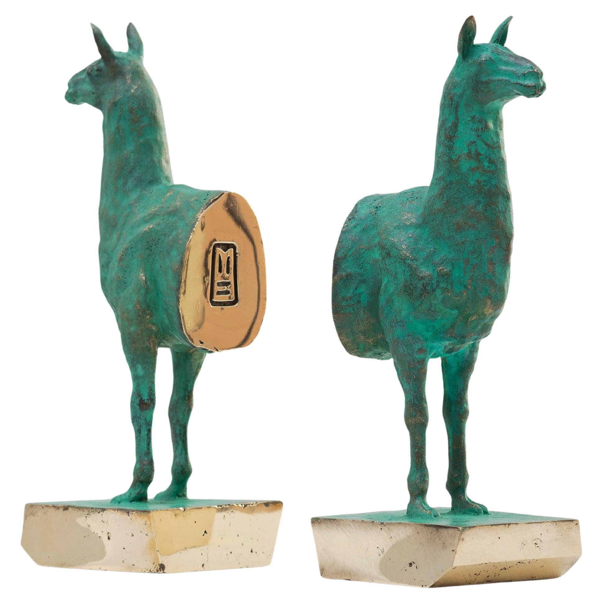 Set Of 2 Llamas Bookends in Verdigris Patinated Bronze by Estudio Andean For Sale