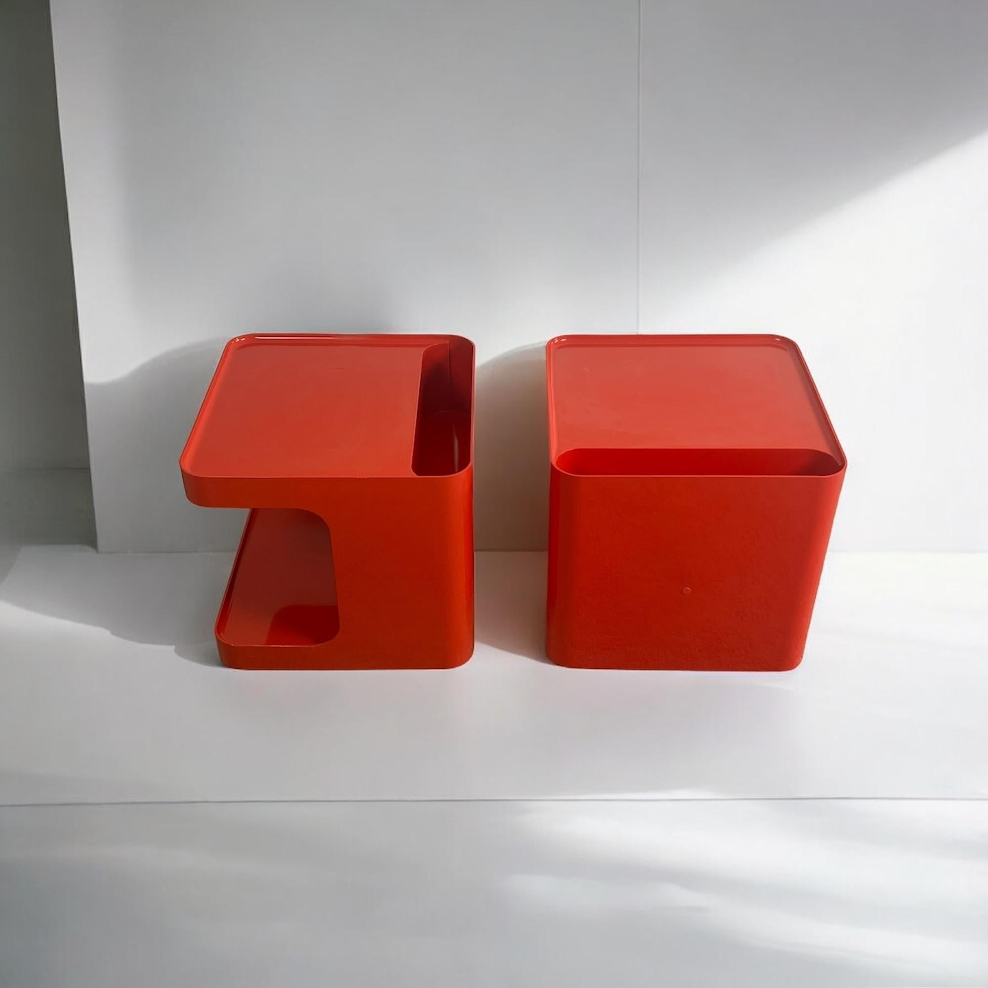 Set of 2 Longato 'Game' Bar Carts / Side Tables in Red with integrated Lights In Good Condition In San Benedetto Del Tronto, IT