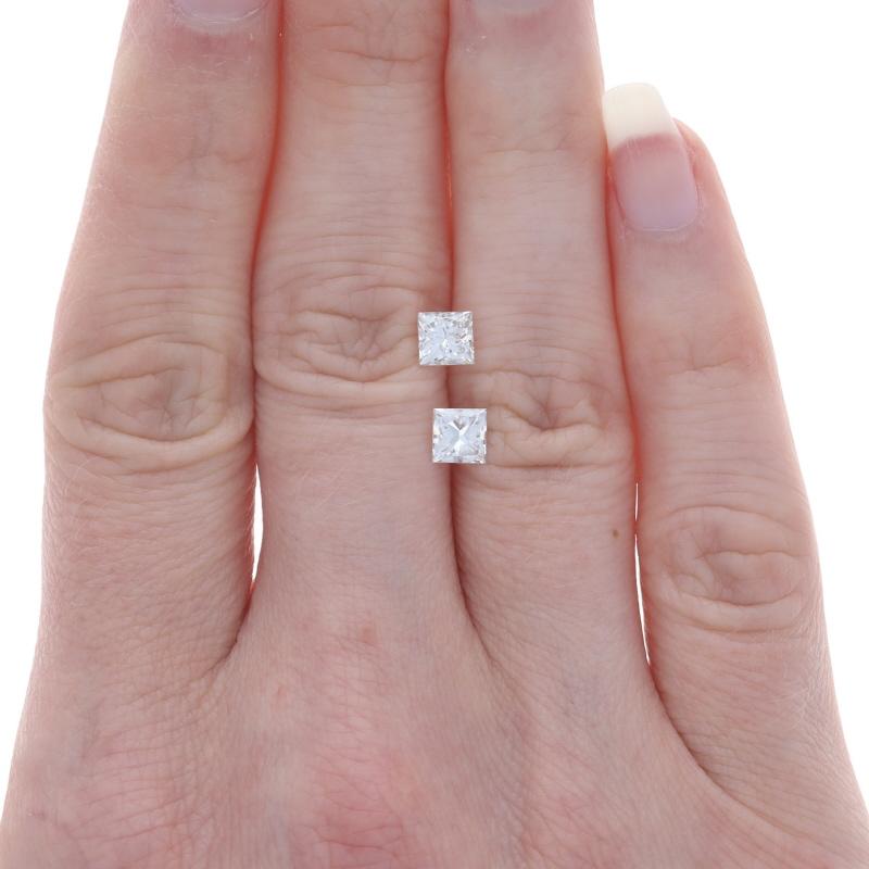 Taille princesse Ensemble de 2 diamants libres - Princesse 1.41ctw GIA H SI1-SI2 Paire en vente