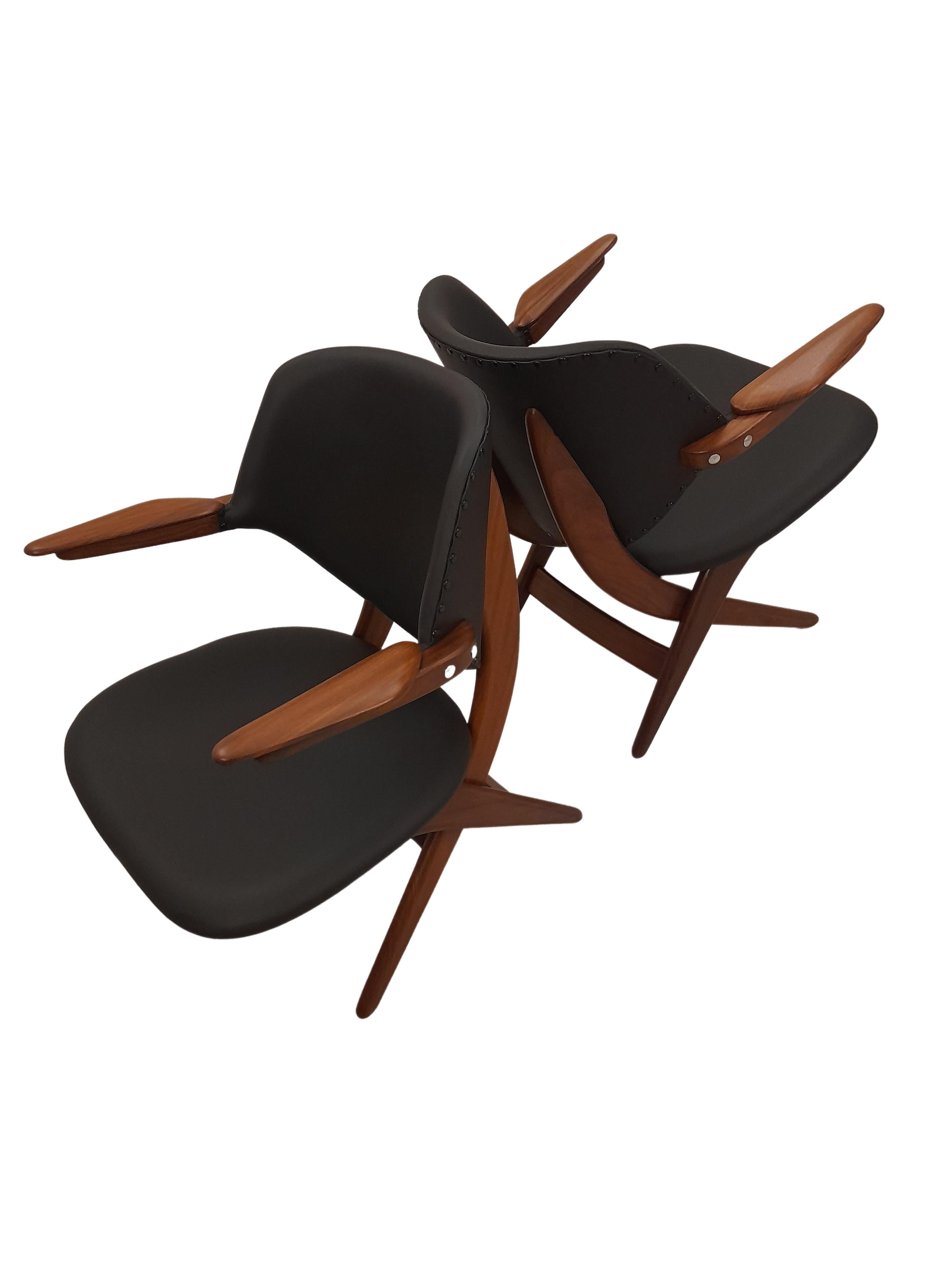 Set of 2 Louis Van Teeffelen Pelican Armchairs for Webe in Black Leather, 1960s 2