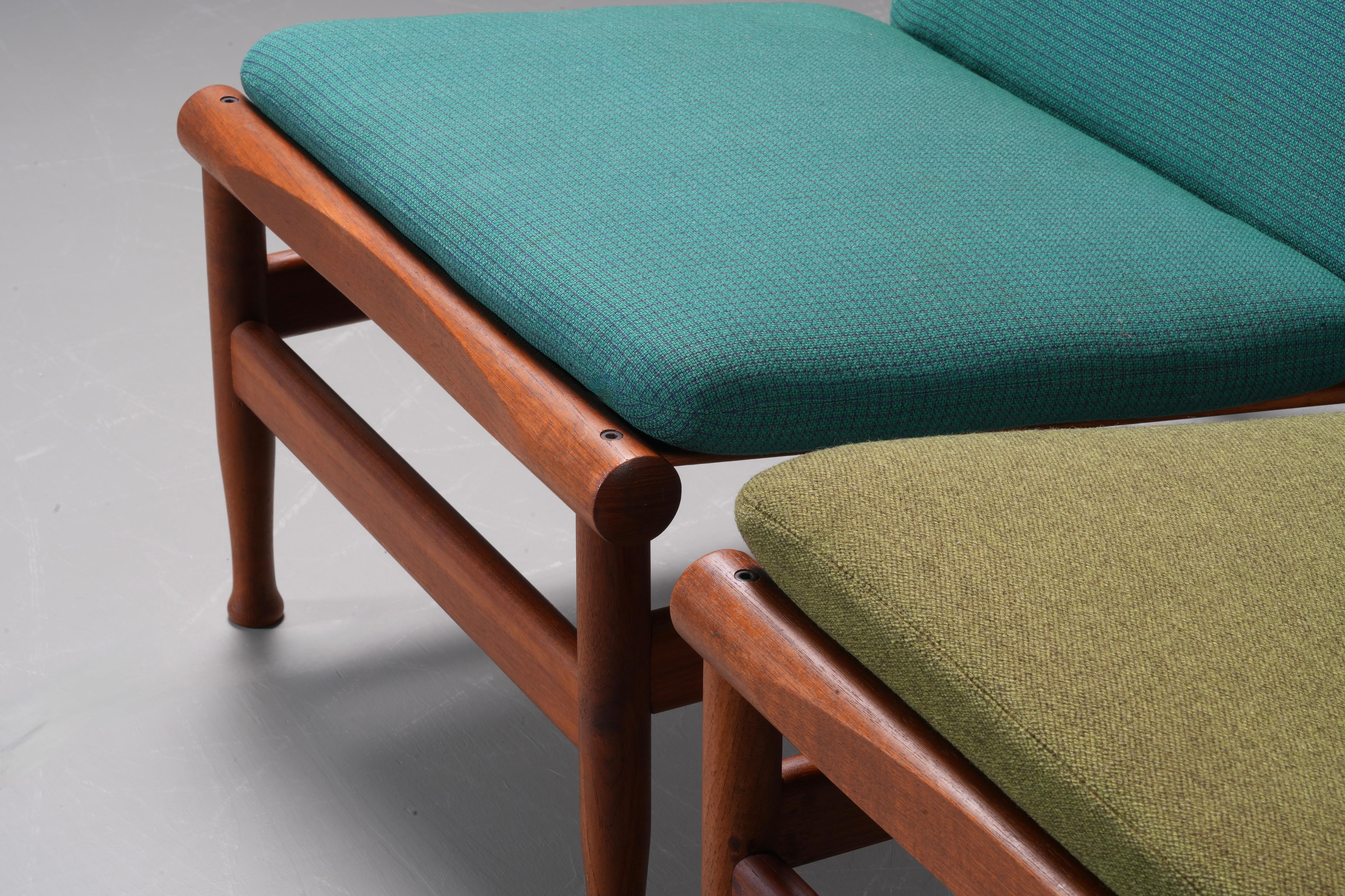 Mid-Century Modern Ensemble de 2 chaises longues en teck par Kai Kai Larsen, Danemark, années 1960 en vente
