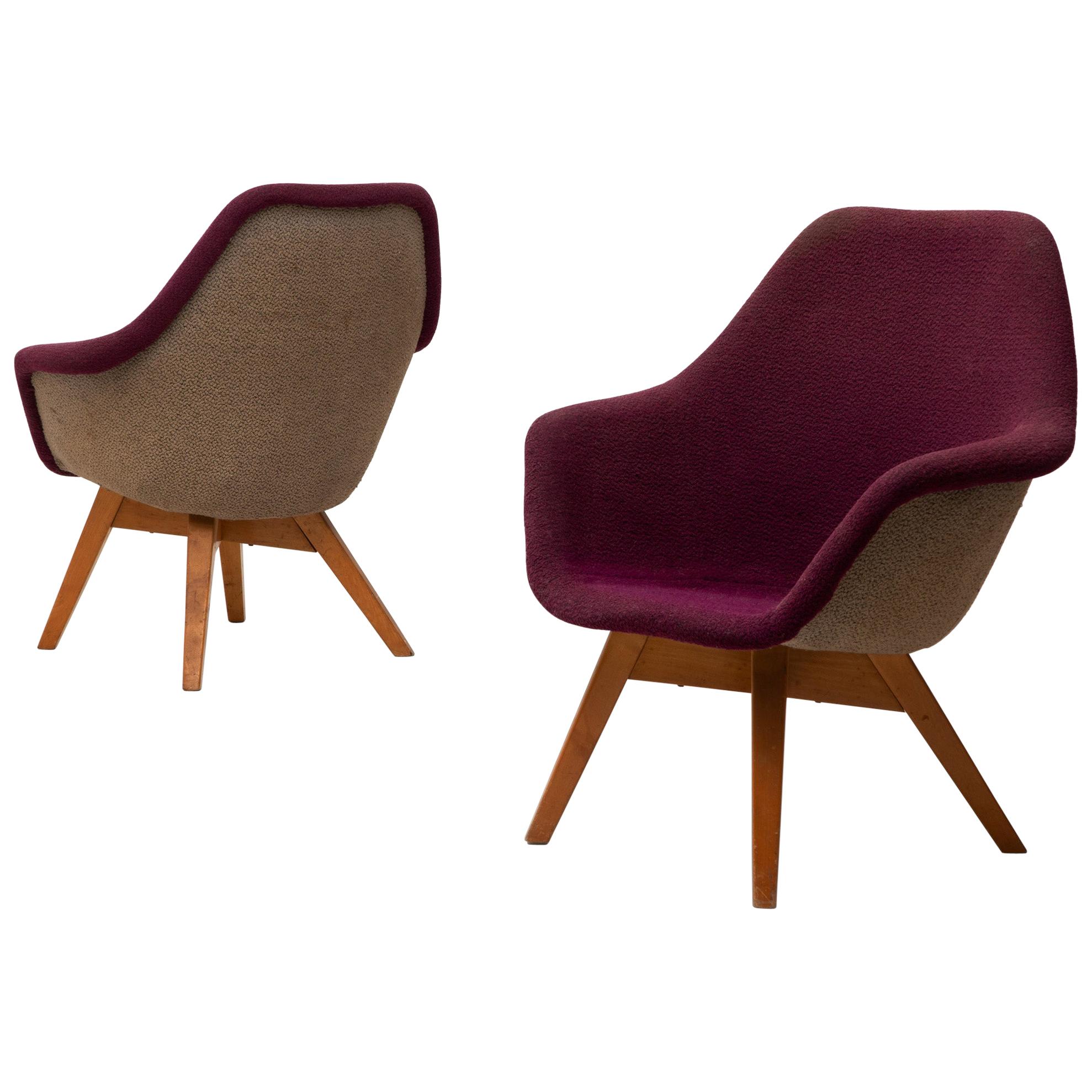 Set of 2 Lounge Chairs by Miroslav Navratil in Fabric and Oak, 1960s For Sale