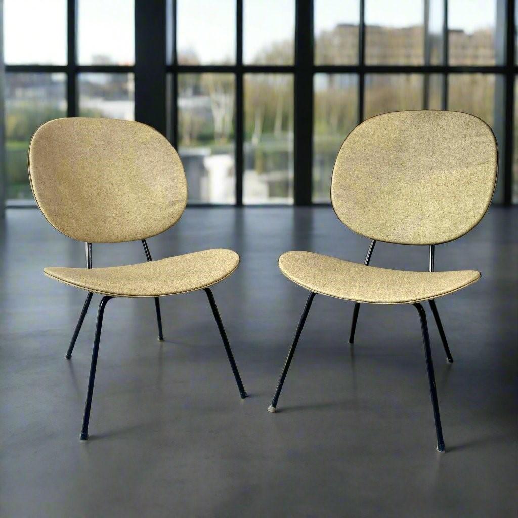 Set of 2 Lounge Chairs by W.H. Gispen for Kembo, Netherlands 1950 In Fair Condition For Sale In DE MEERN, NL