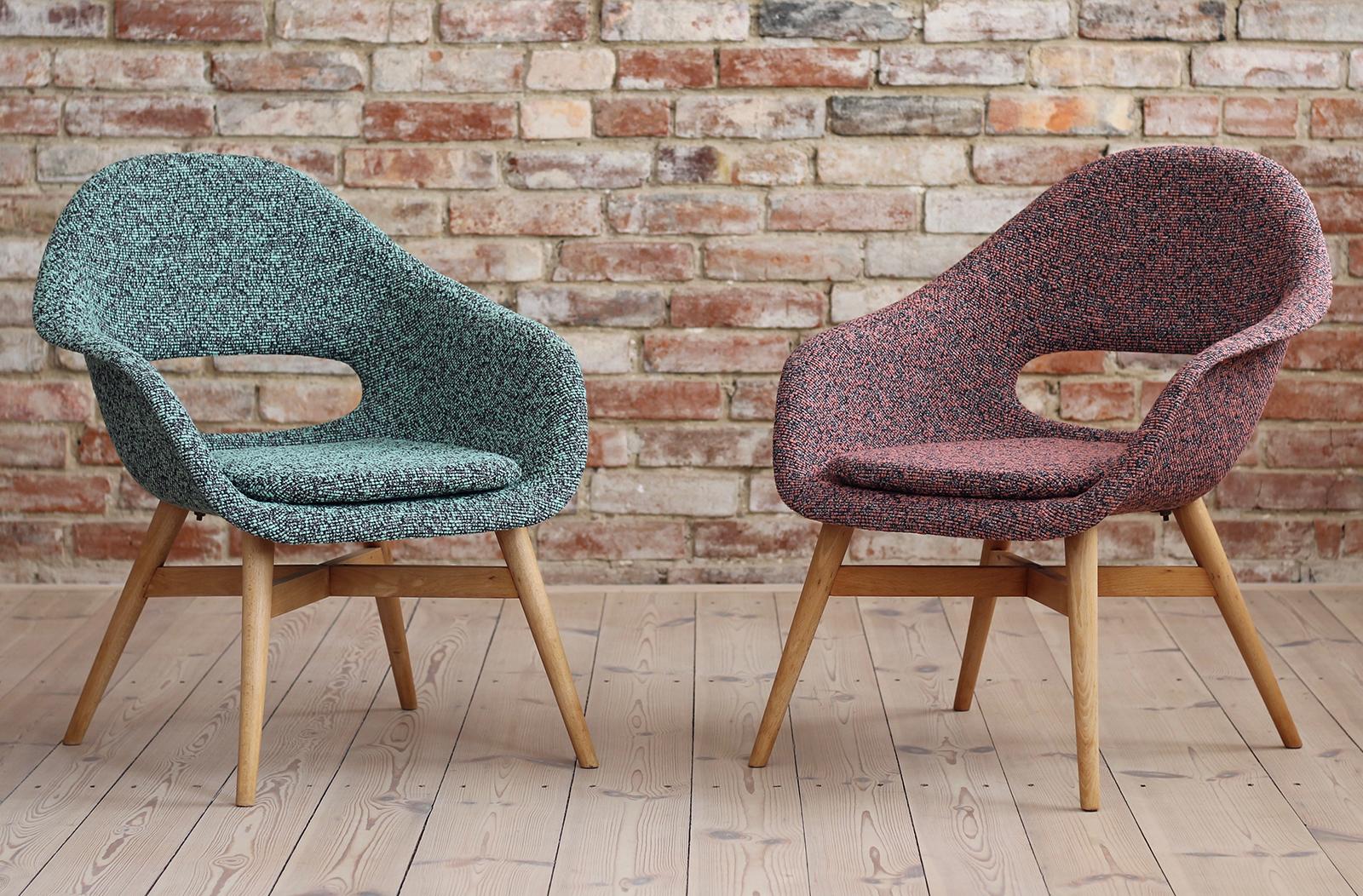 Mid-Century Modern Set of 2 Lounge Chairs Designed by Miroslav Navrátil, 1950s, Czech Republic For Sale