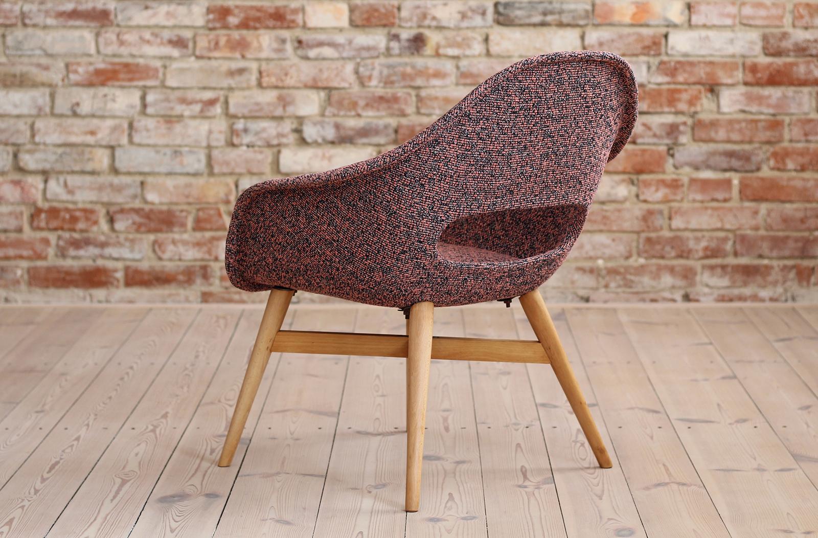 Set of 2 Lounge Chairs Designed by Miroslav Navrátil, 1950s, Czech Republic For Sale 3