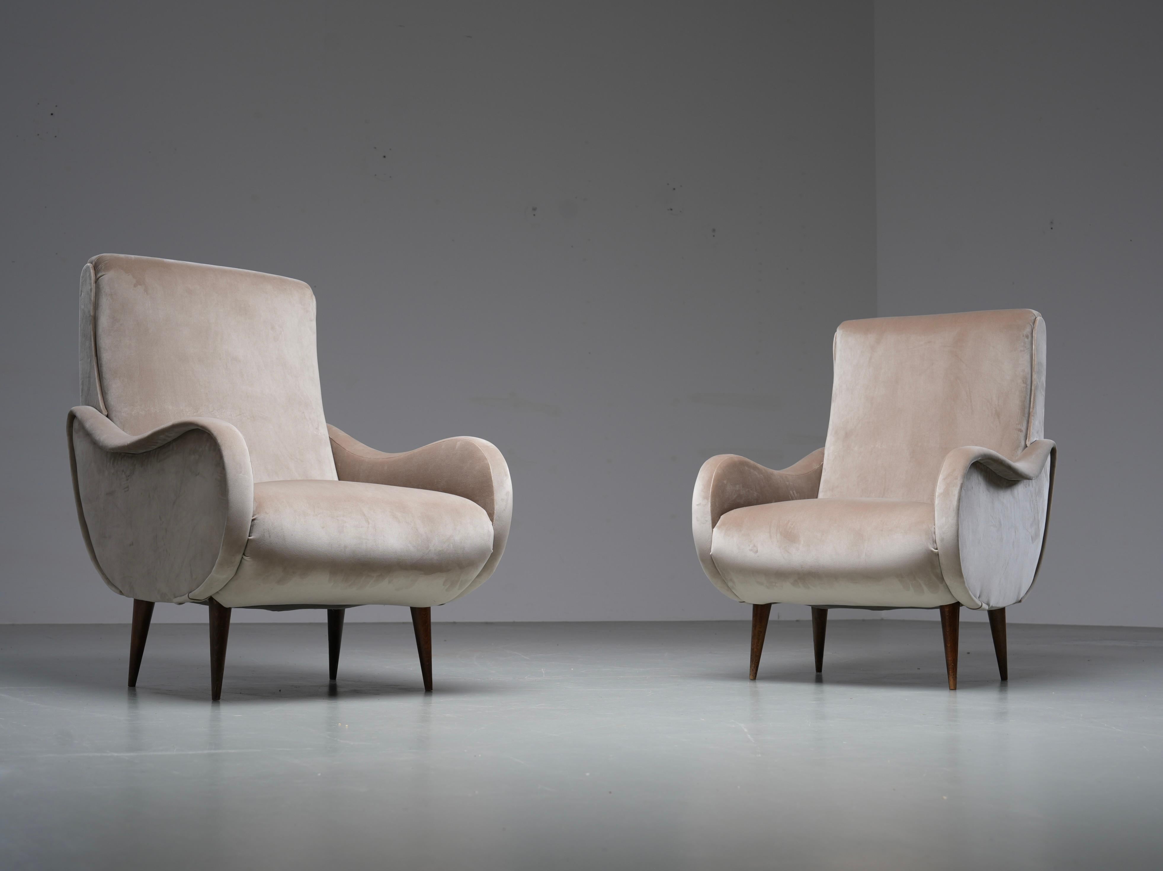 Set of 2 Lounge Chairs in light brown Velvet and Wood, Italy, 1950's For Sale 4