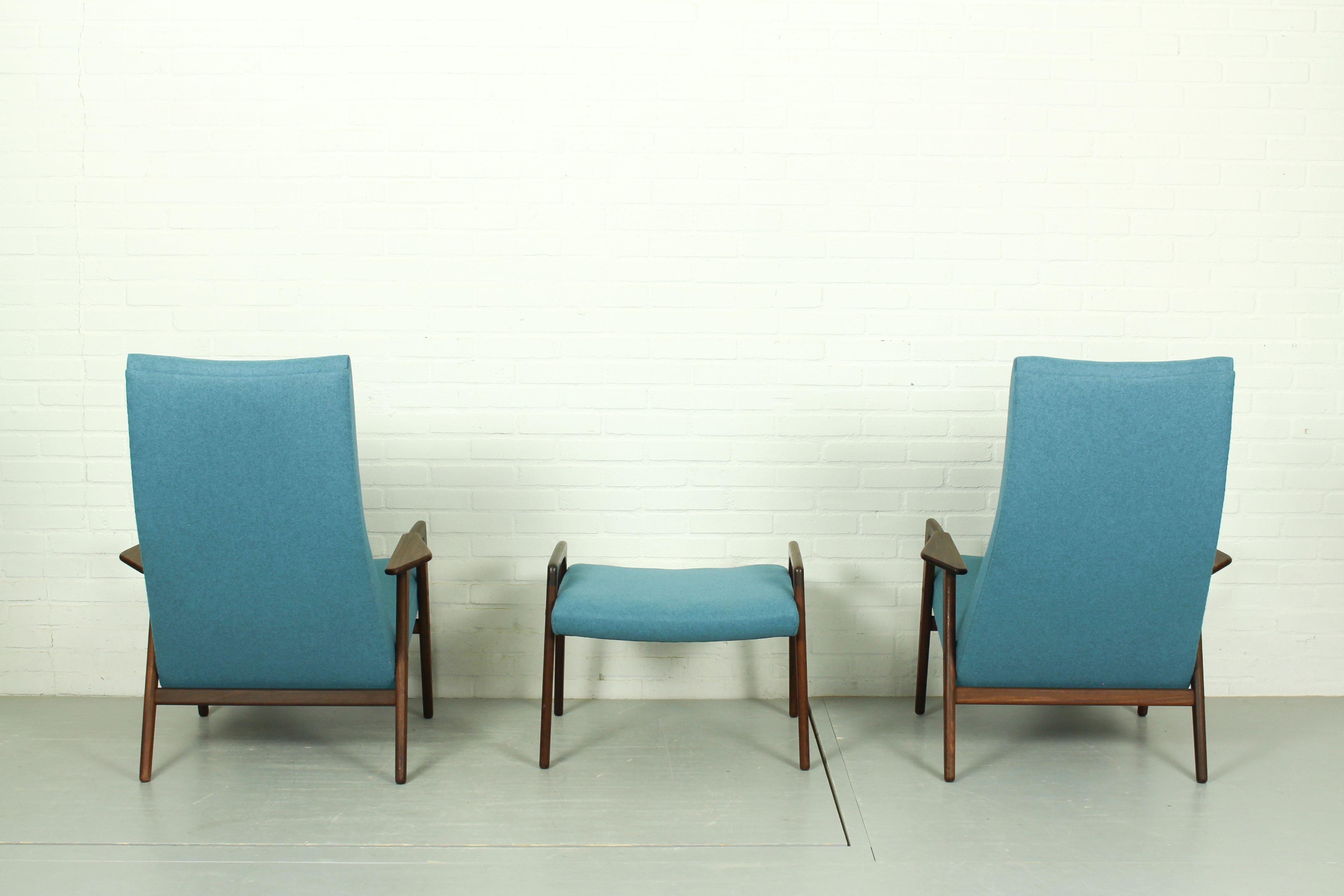 Set of 2 Lounge Chairs+ Matching Ottoman by Yngve Ekström for Pastoe, 1960s For Sale 5
