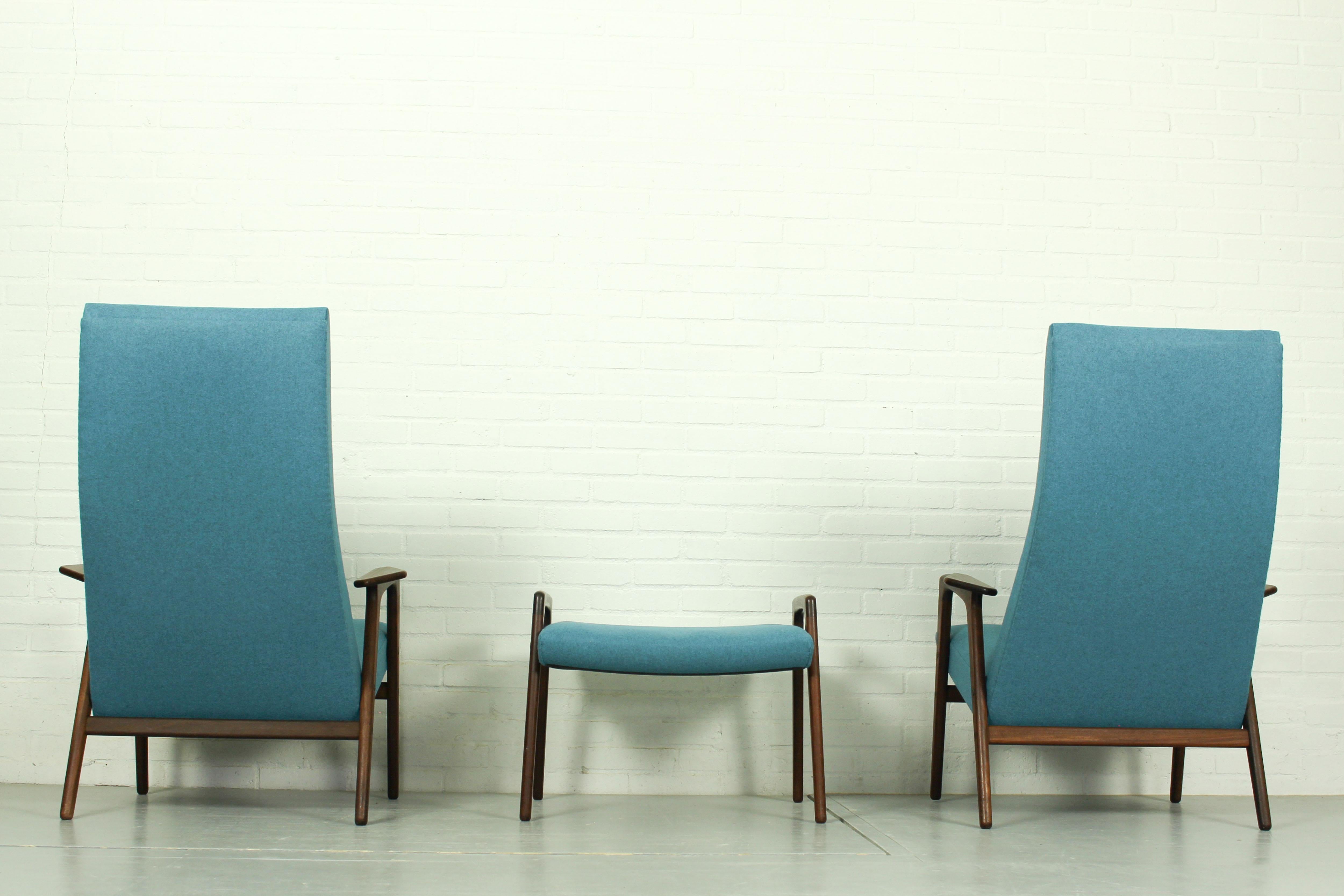 Ensemble de 2 chaises longues et d'un pouf assorti par Yngve Ekström pour Pastoe, 1960s  en vente 6