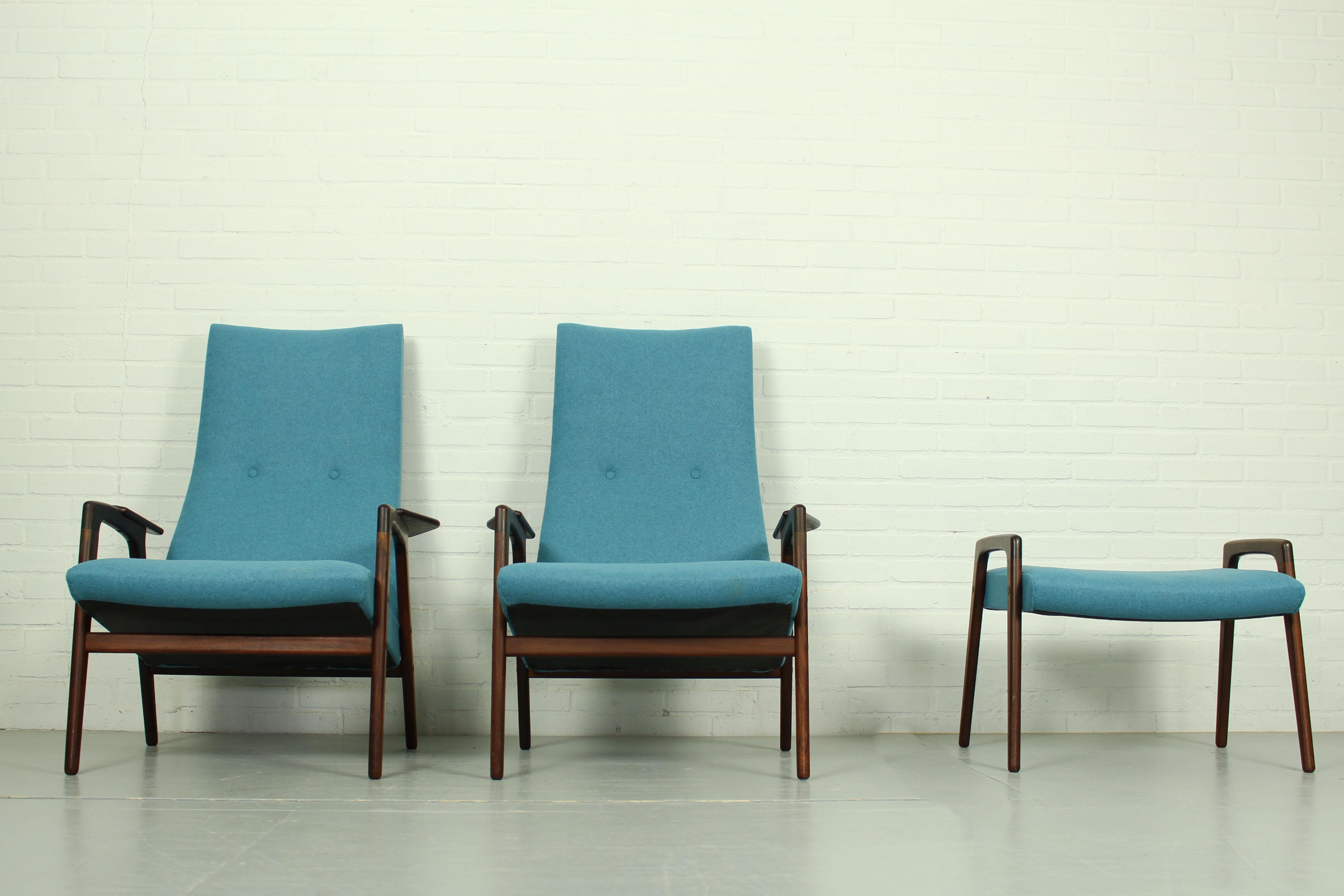 Mid-Century Modern Set of 2 Lounge Chairs+ Matching Ottoman by Yngve Ekström for Pastoe, 1960s For Sale