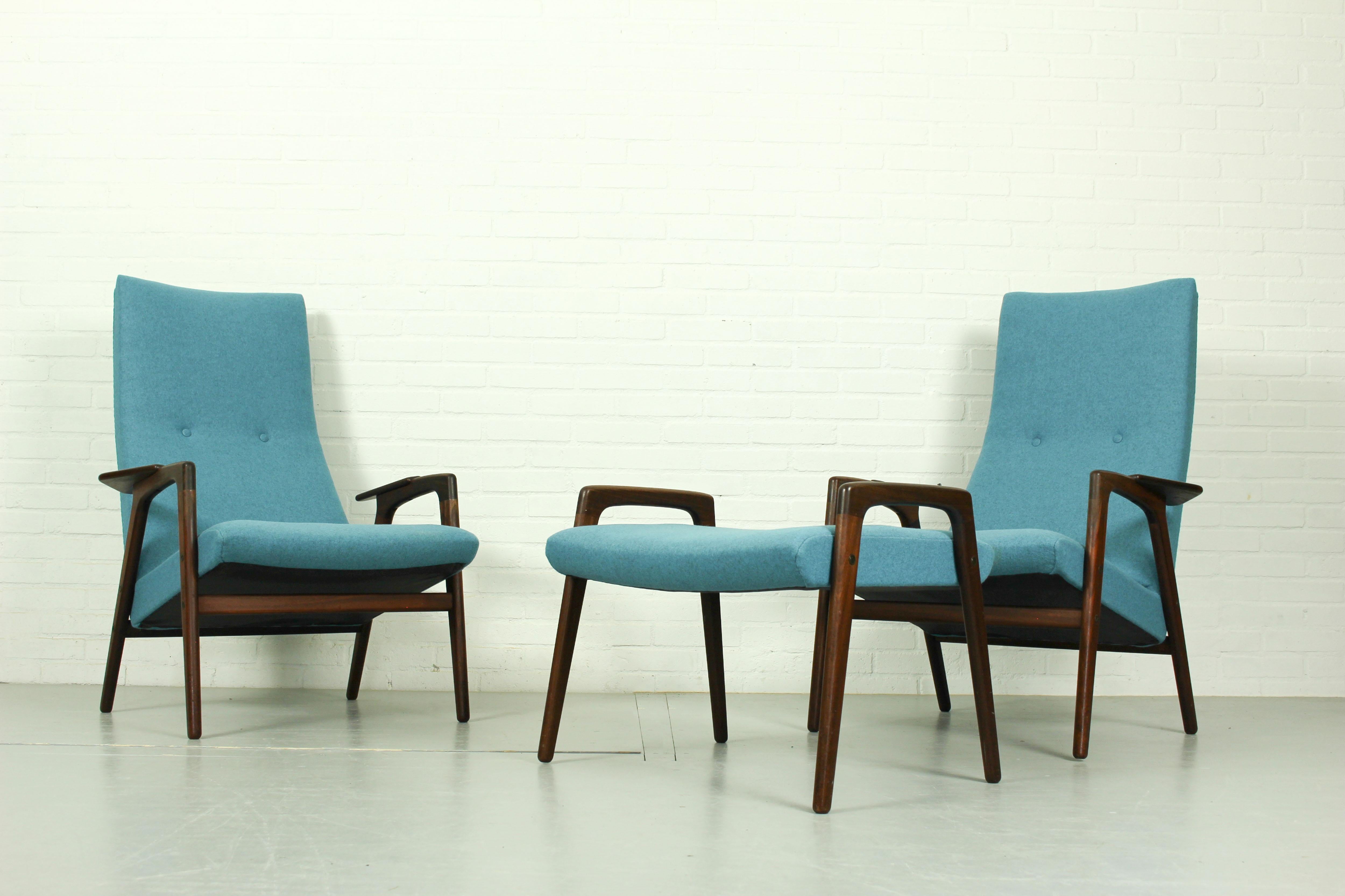 Wool Set of 2 Lounge Chairs+ Matching Ottoman by Yngve Ekström for Pastoe, 1960s For Sale