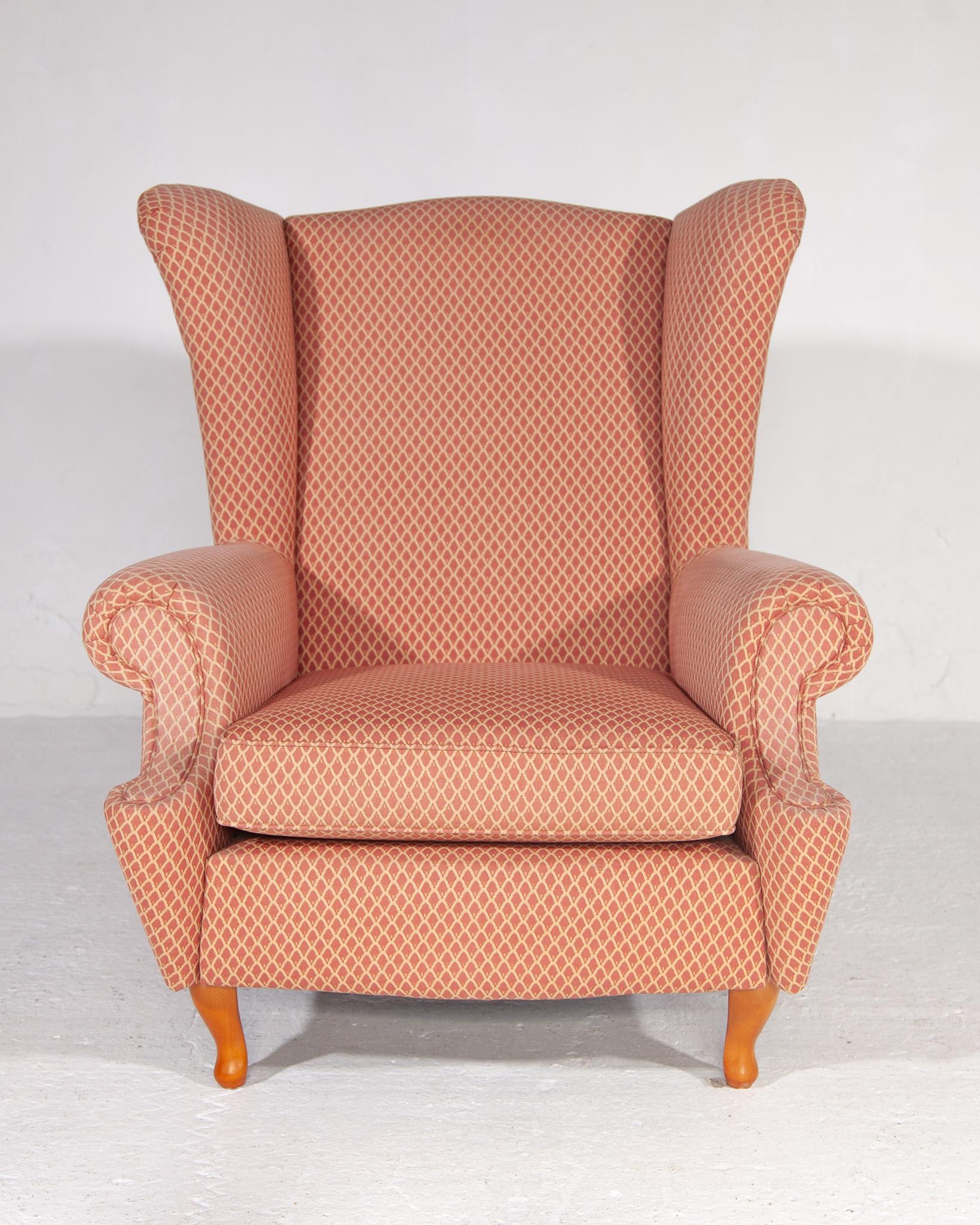 Set of 2 Lounge Wingback Chairs attributed to ISA Bergamo In Good Condition For Sale In Antwerp, BE