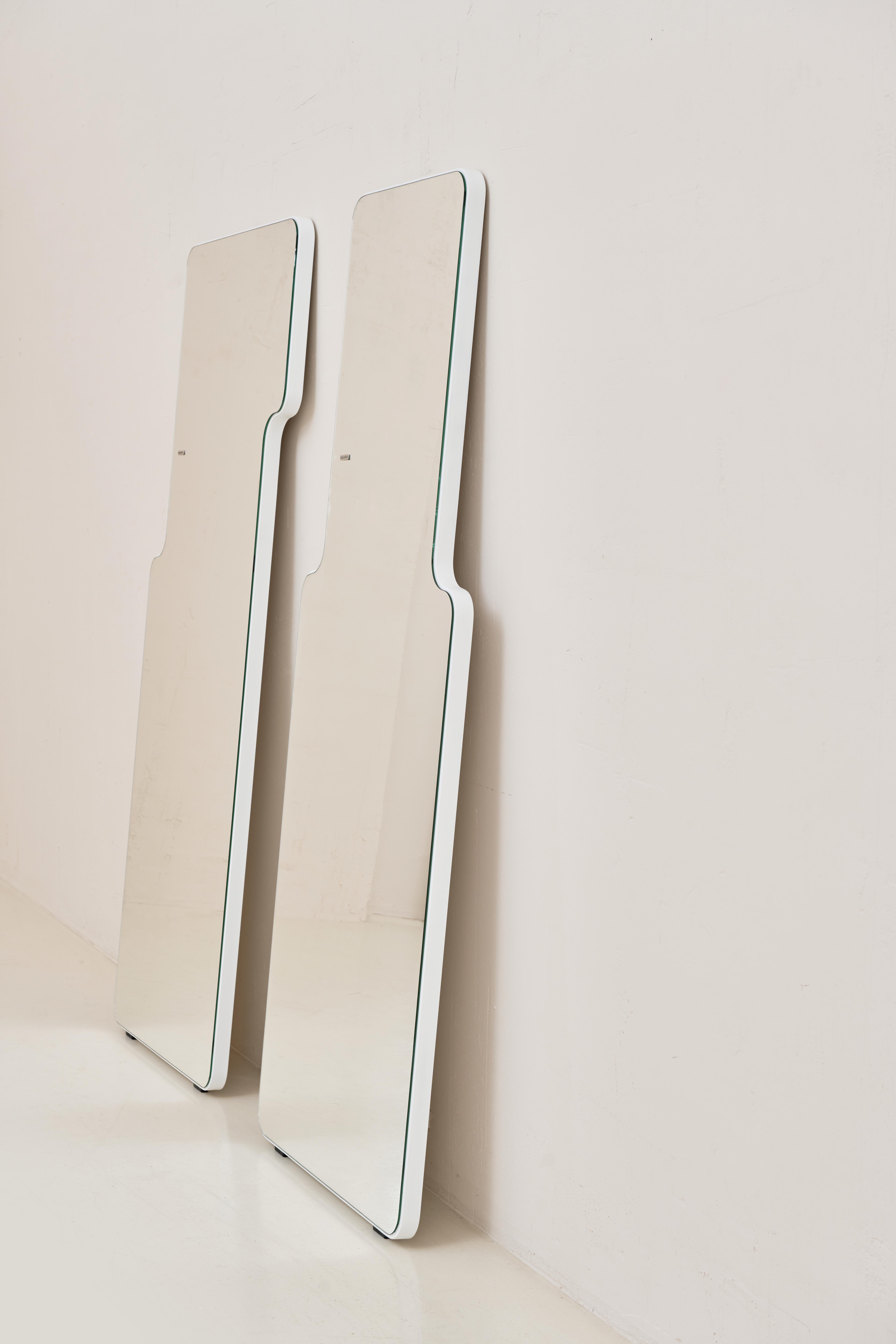 Set of 2 Loveself 04 Mirrors by Oito In New Condition For Sale In Geneve, CH